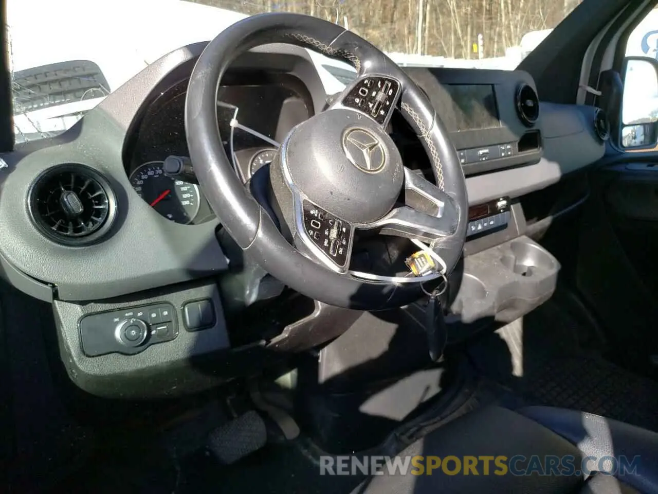 8 fotografías del automóvil dañado W1Y4DCHY8MT048394 MERCEDES-BENZ SPRINTER 2021