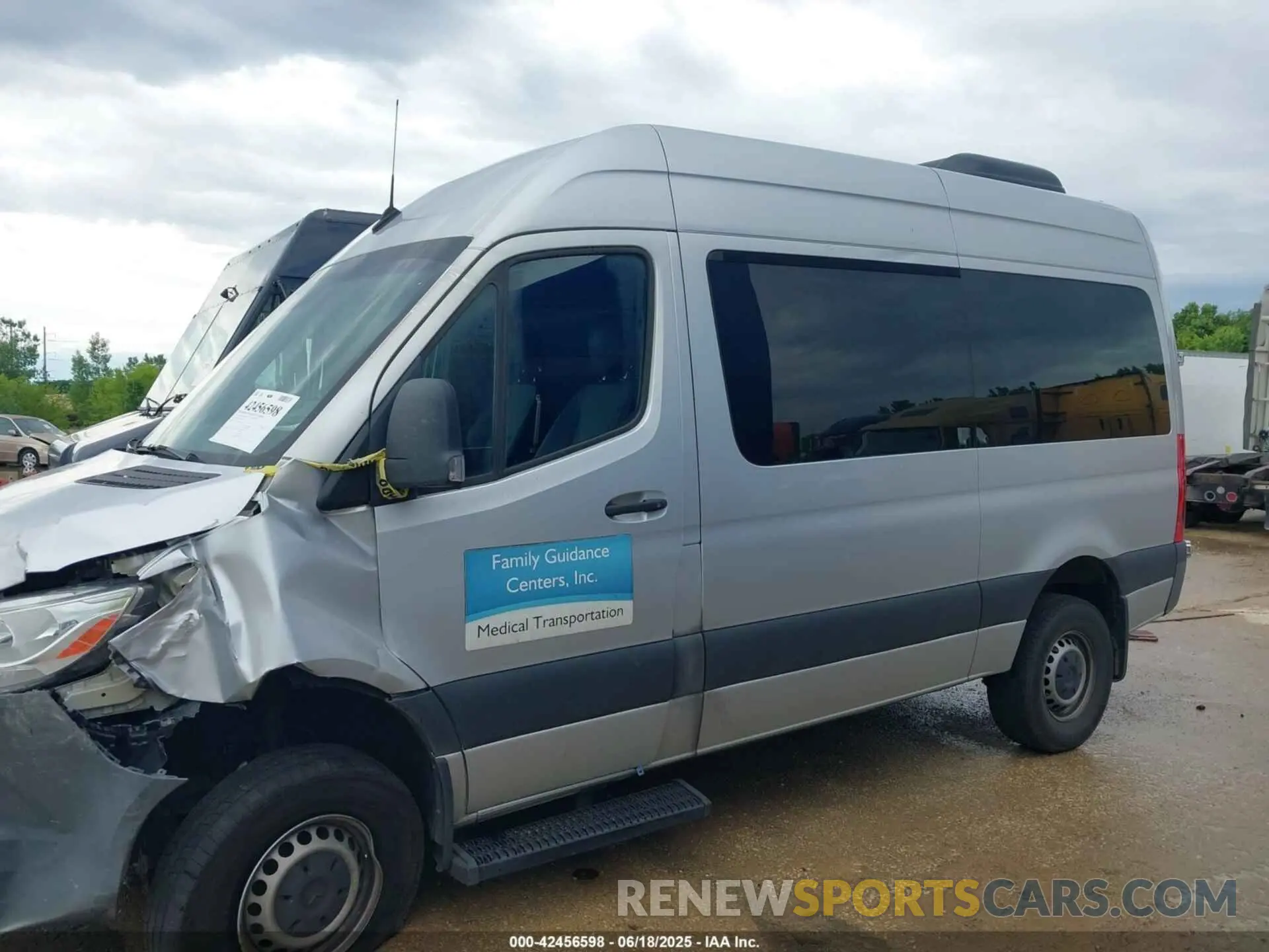 14 fotografías del automóvil dañado W1Z4EFVY0MT078911 MERCEDES-BENZ SPRINTER 2021