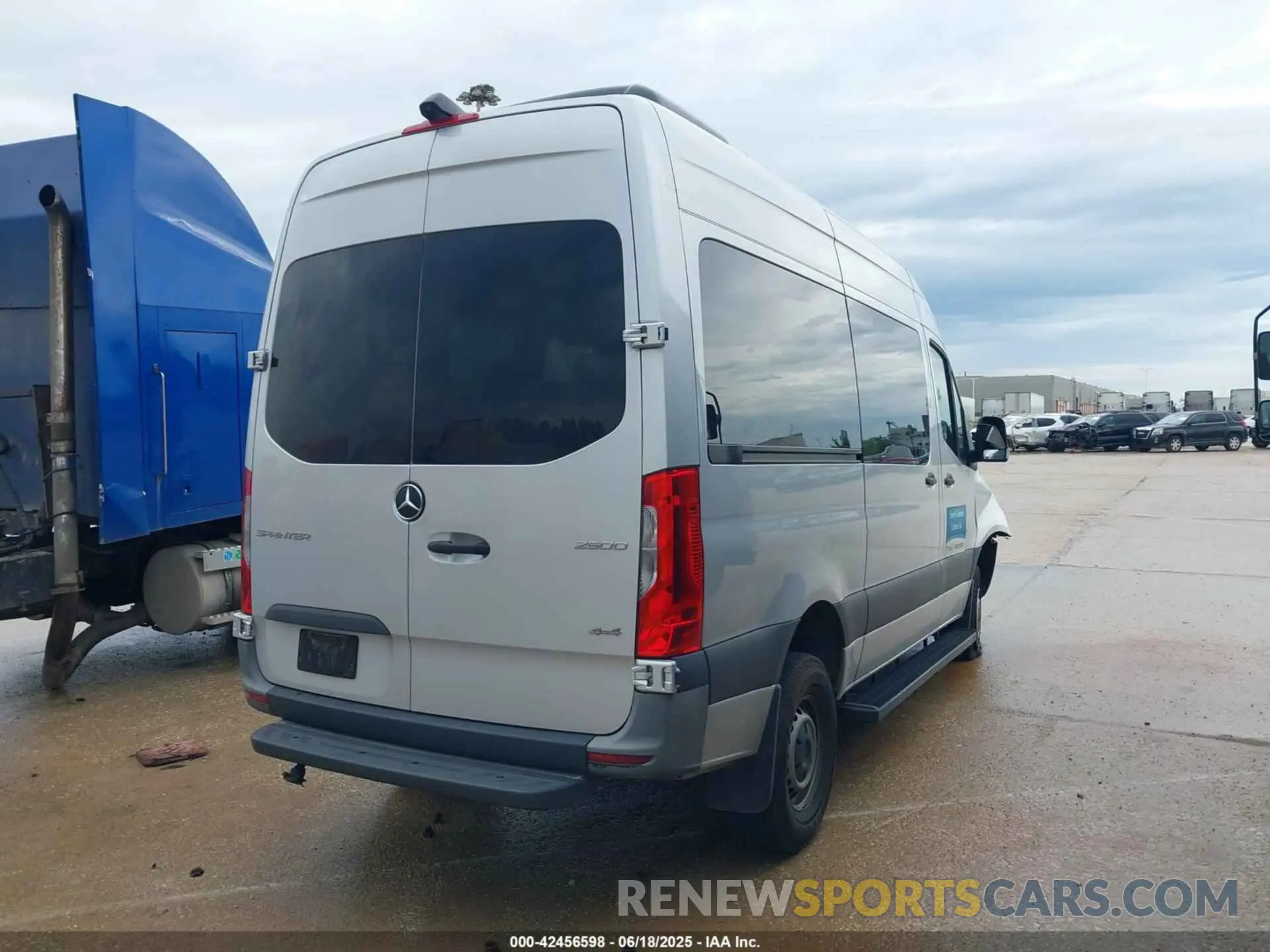 4 fotografías del automóvil dañado W1Z4EFVY0MT078911 MERCEDES-BENZ SPRINTER 2021