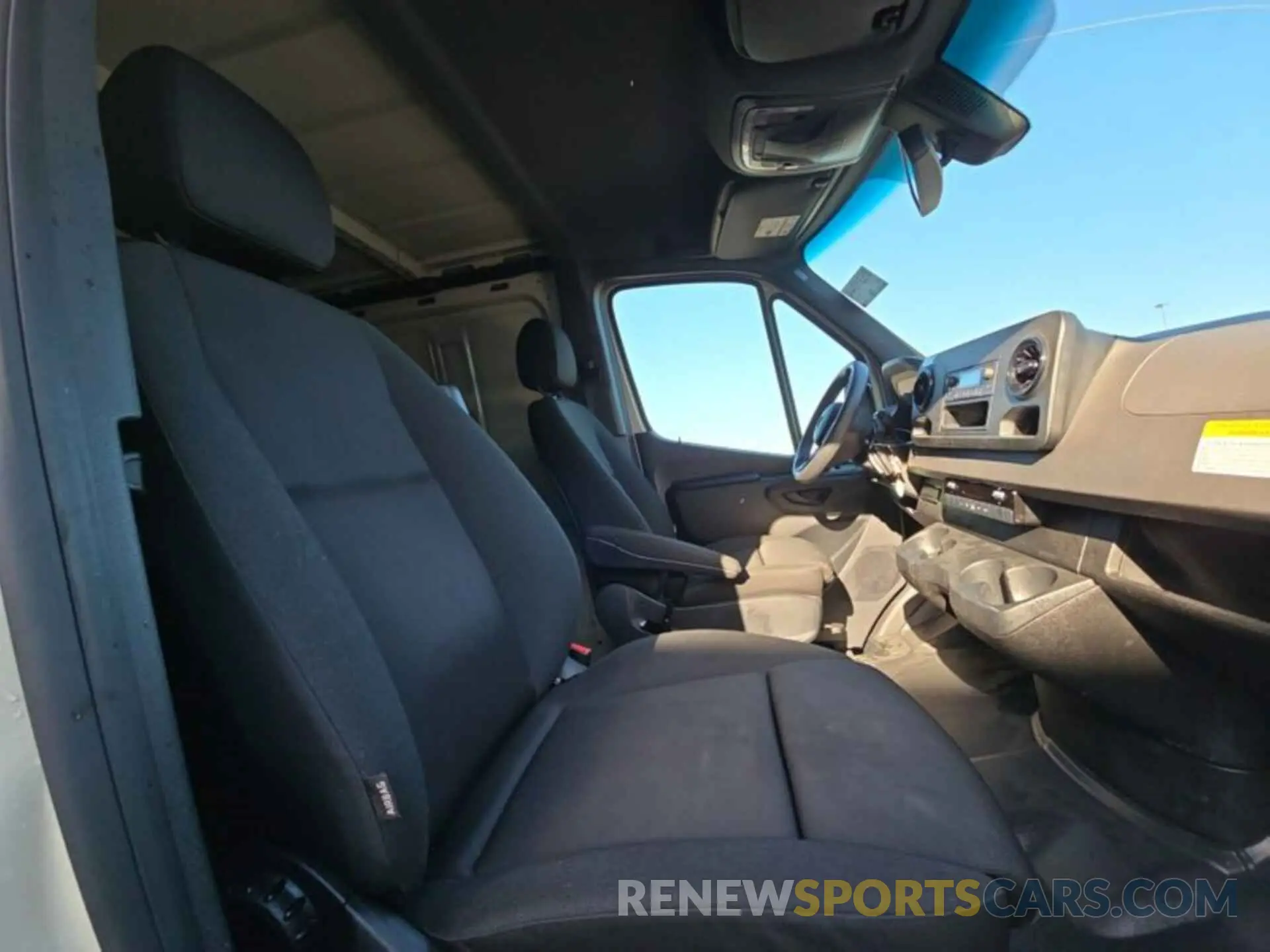13 fotografías del automóvil dañado W1Y70BGY1NT085065 MERCEDES-BENZ SPRINTER 2022
