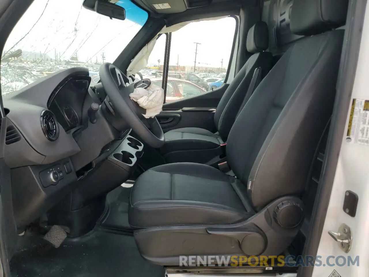 7 fotografías del automóvil dañado W1Y4NCHY8PT154460 MERCEDES-BENZ SPRINTER 2023