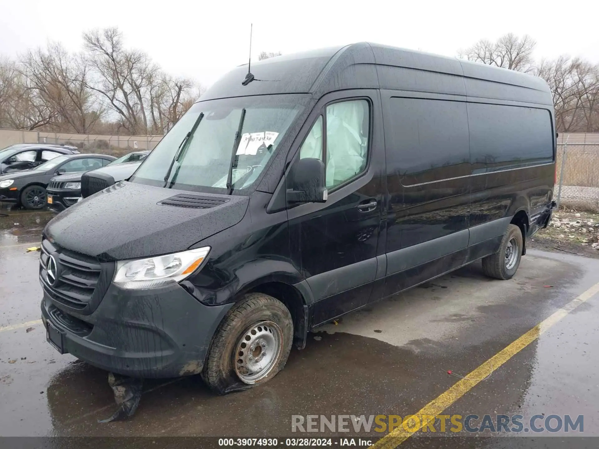 2 fotografías del automóvil dañado W1Y5NCHY6PT121882 MERCEDES-BENZ SPRINTER 2023