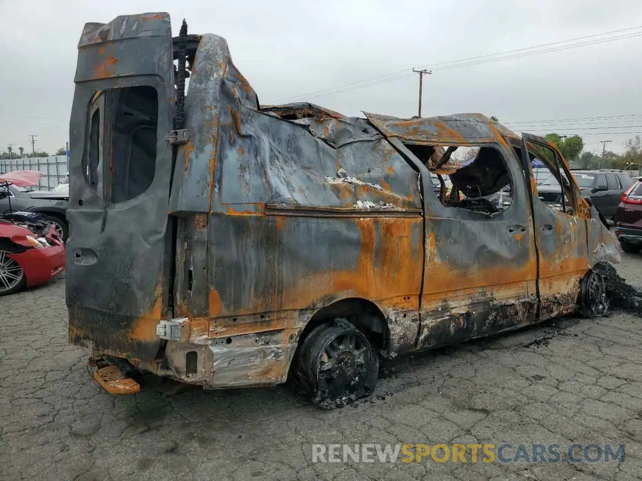3 fotografías del automóvil dañado W1W4NBHY6RT163566 MERCEDES-BENZ SPRINTER 2024