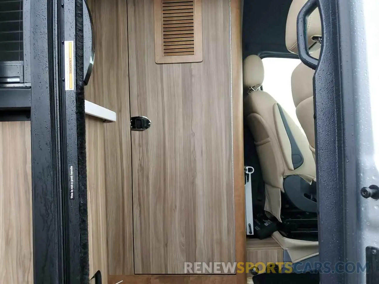 11 fotografías del automóvil dañado W1X4EBVY0NP494288 MERCEDES-BENZ SPRINTER 2024