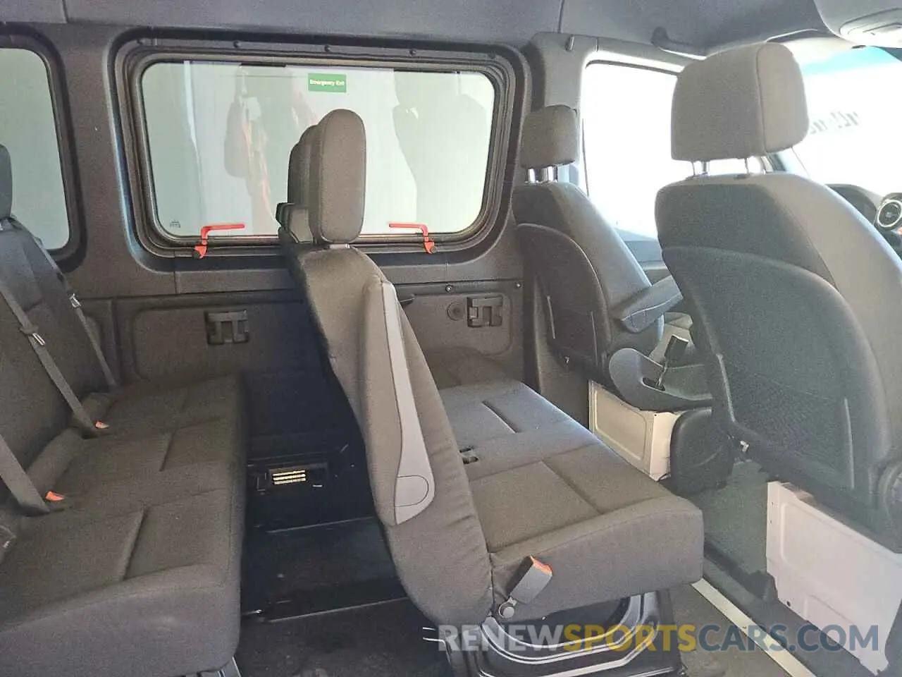 11 fotografías del automóvil dañado W1Z4KGHY8ST199421 MERCEDES-BENZ SPRINTER 2025