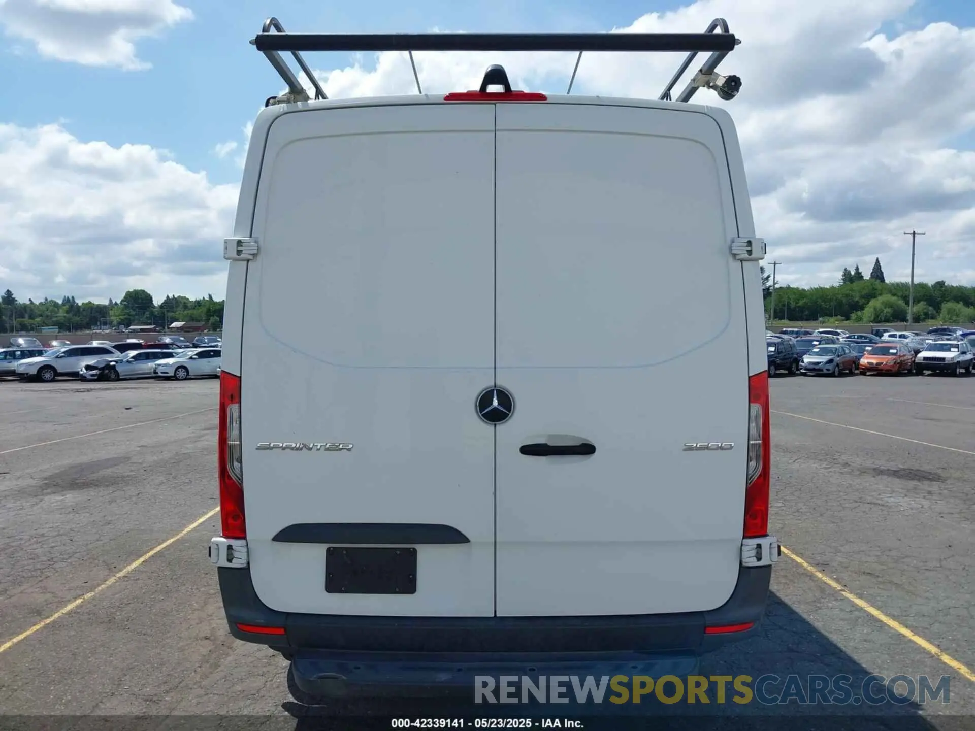 16 fotografías del automóvil dañado WD3PF0CD2KP035073 MERCEDES-BENZ SPRINTER 2500 2019