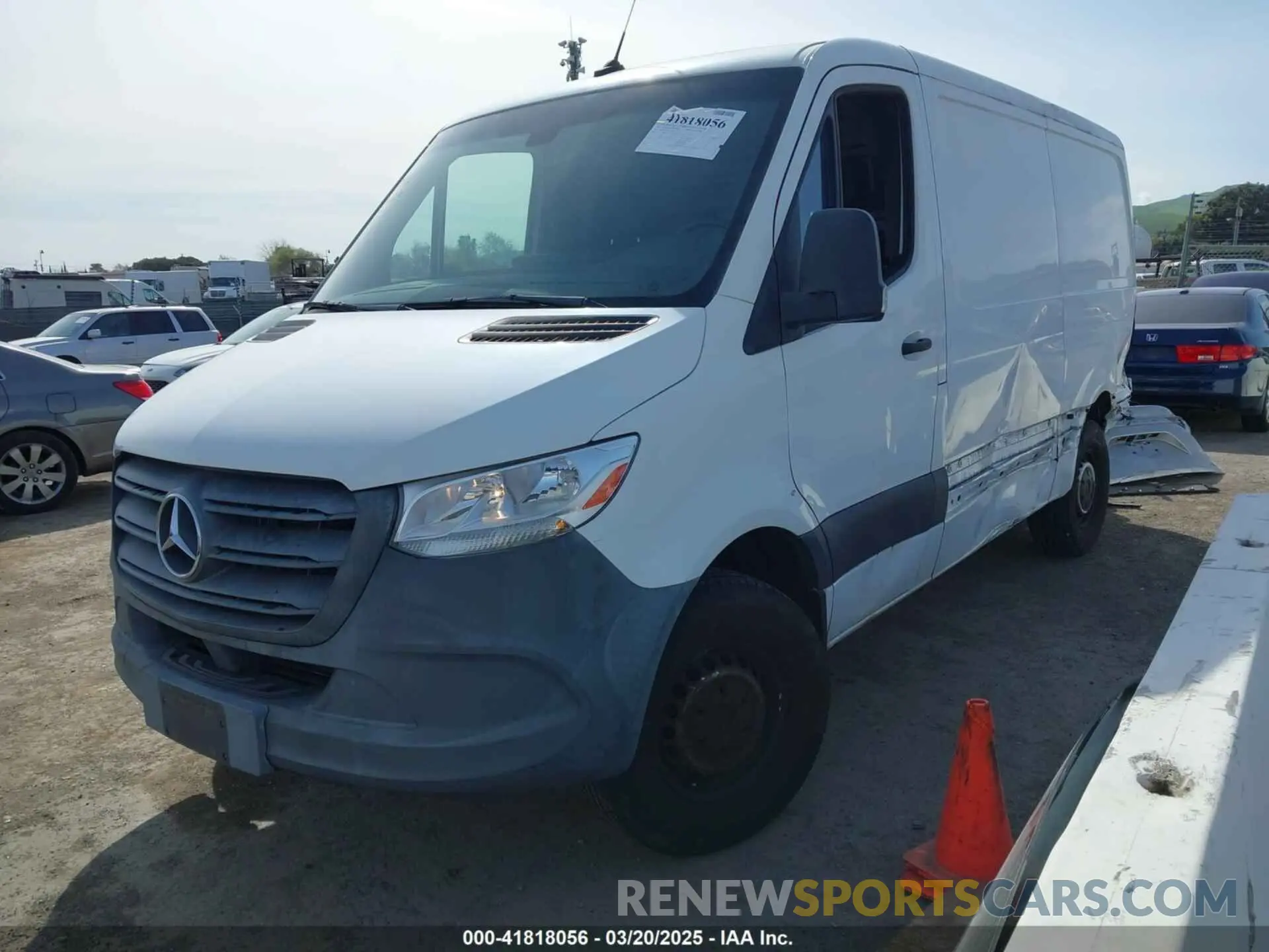 2 fotografías del automóvil dañado WD3PF0CD6KP024187 MERCEDES-BENZ SPRINTER 2500 2019