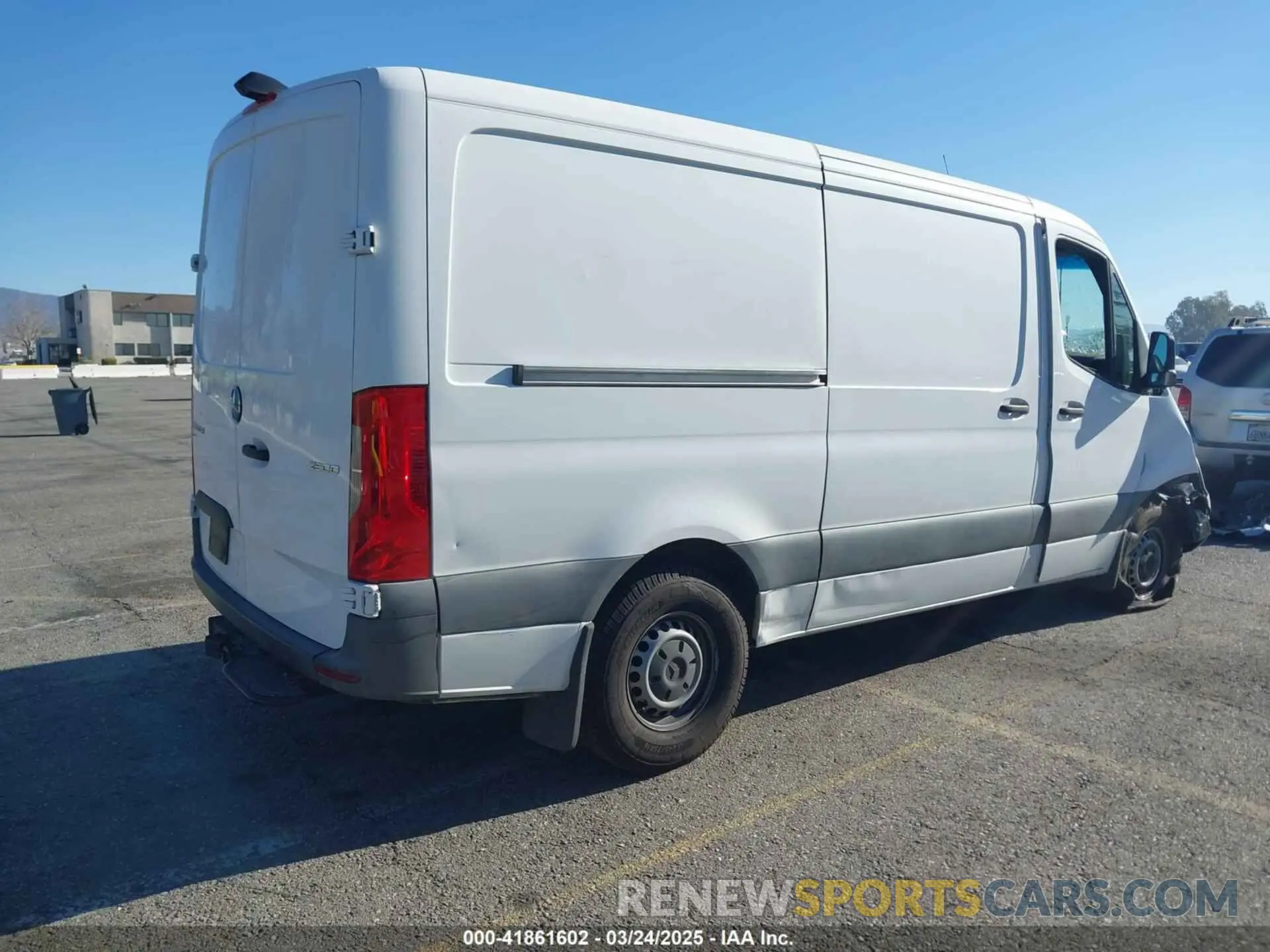 4 fotografías del automóvil dañado WD3PF0CDXKT005956 MERCEDES-BENZ SPRINTER 2500 2019