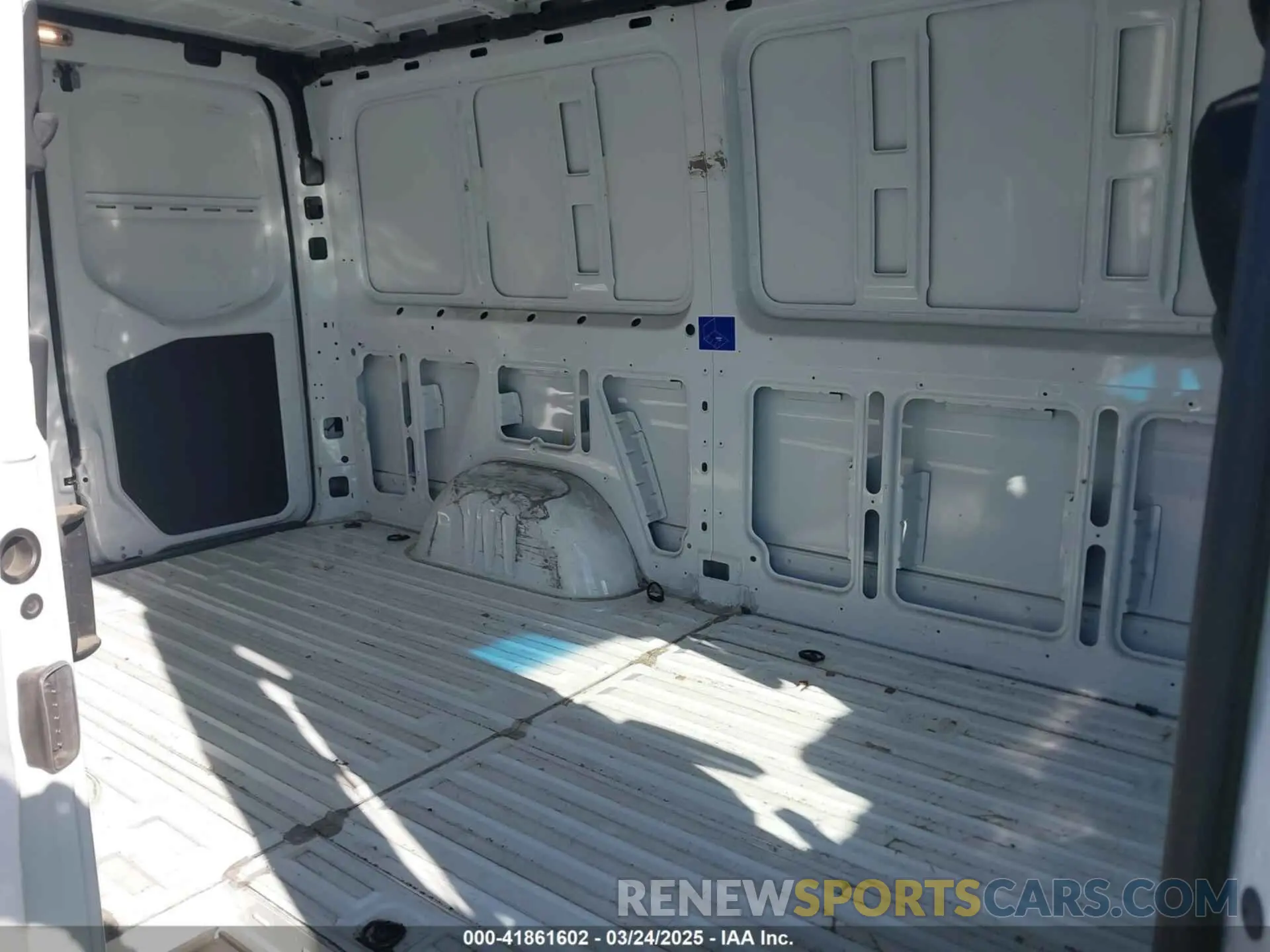 8 fotografías del automóvil dañado WD3PF0CDXKT005956 MERCEDES-BENZ SPRINTER 2500 2019