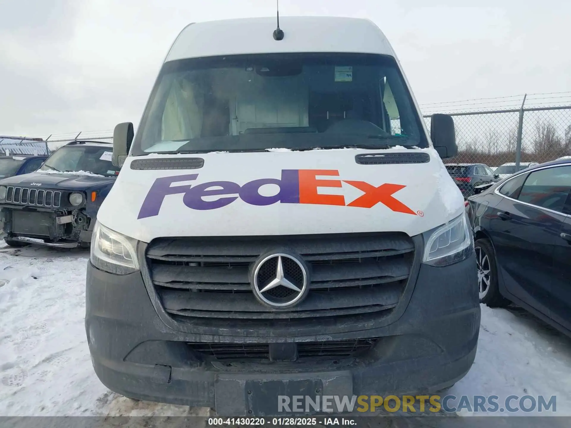 13 fotografías del automóvil dañado WD3PF1CD3KP062854 MERCEDES-BENZ SPRINTER 2500 2019