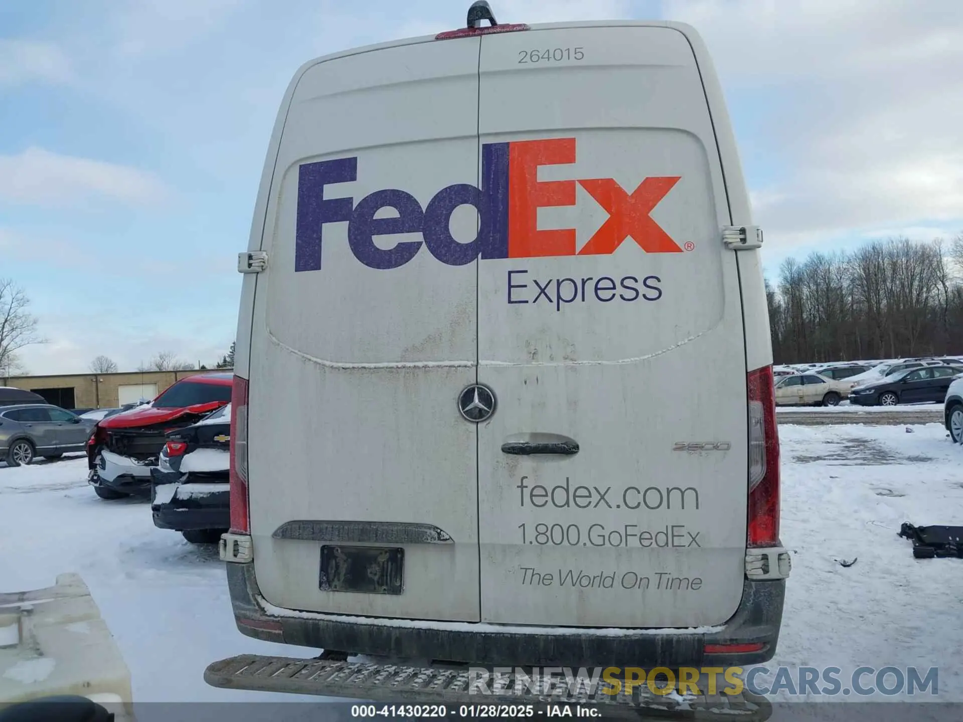 17 fotografías del automóvil dañado WD3PF1CD3KP062854 MERCEDES-BENZ SPRINTER 2500 2019