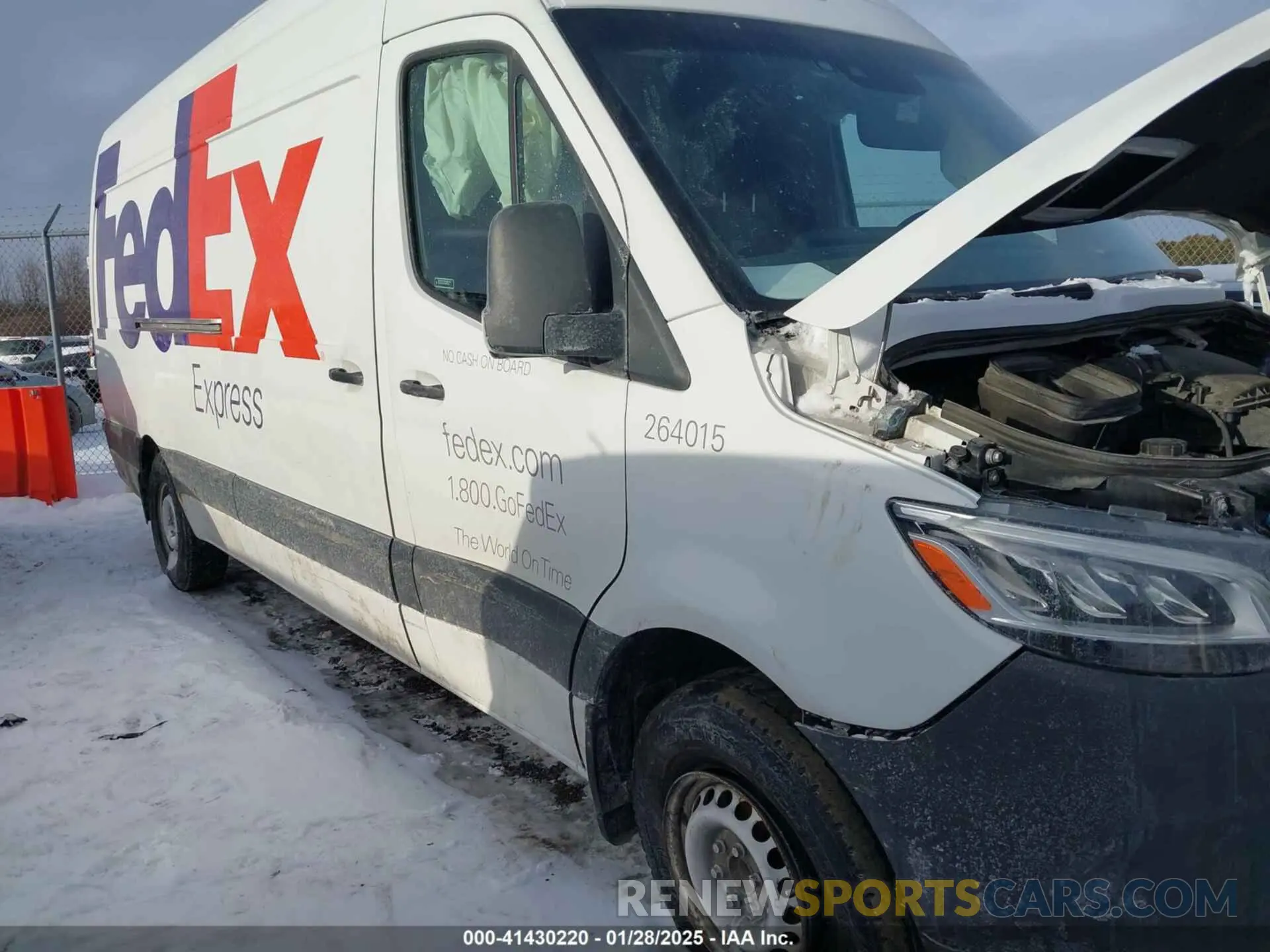 6 fotografías del automóvil dañado WD3PF1CD3KP062854 MERCEDES-BENZ SPRINTER 2500 2019