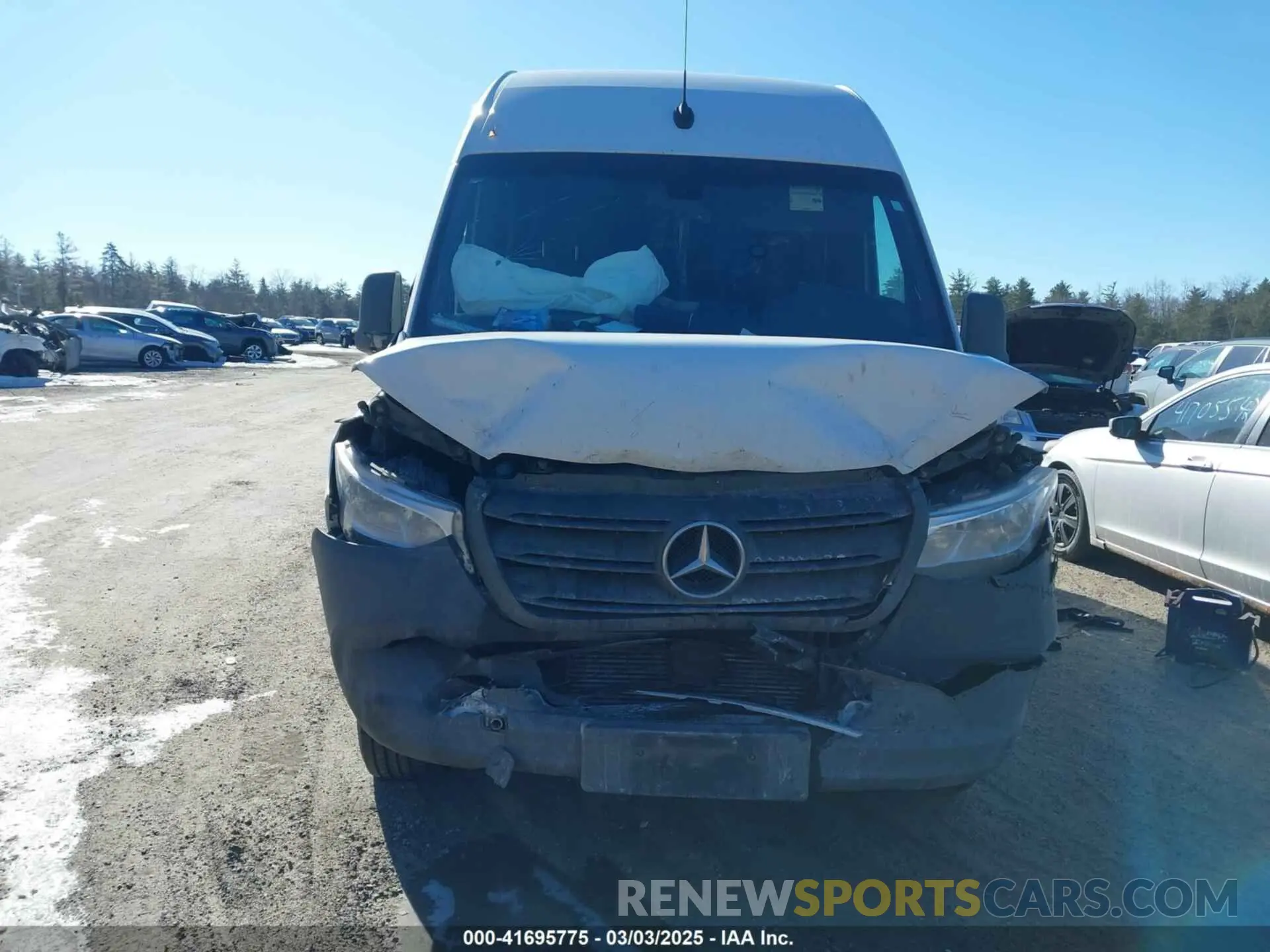 12 fotografías del automóvil dañado WD3PF1CD7KP029498 MERCEDES-BENZ SPRINTER 2500 2019