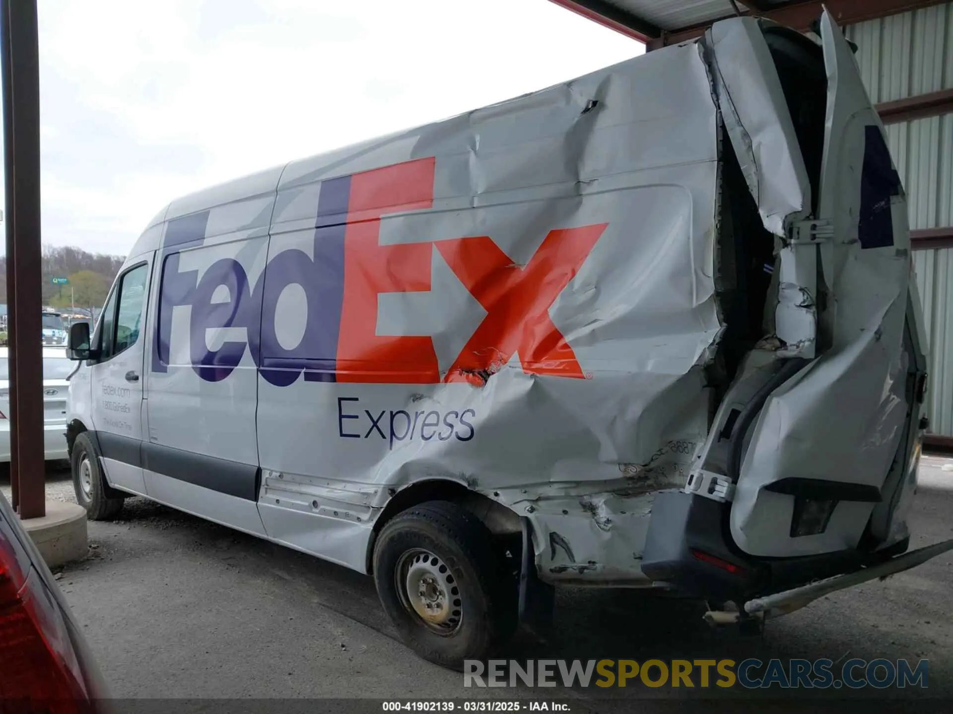 15 fotografías del automóvil dañado WD3PF1CD7KP105950 MERCEDES-BENZ SPRINTER 2500 2019