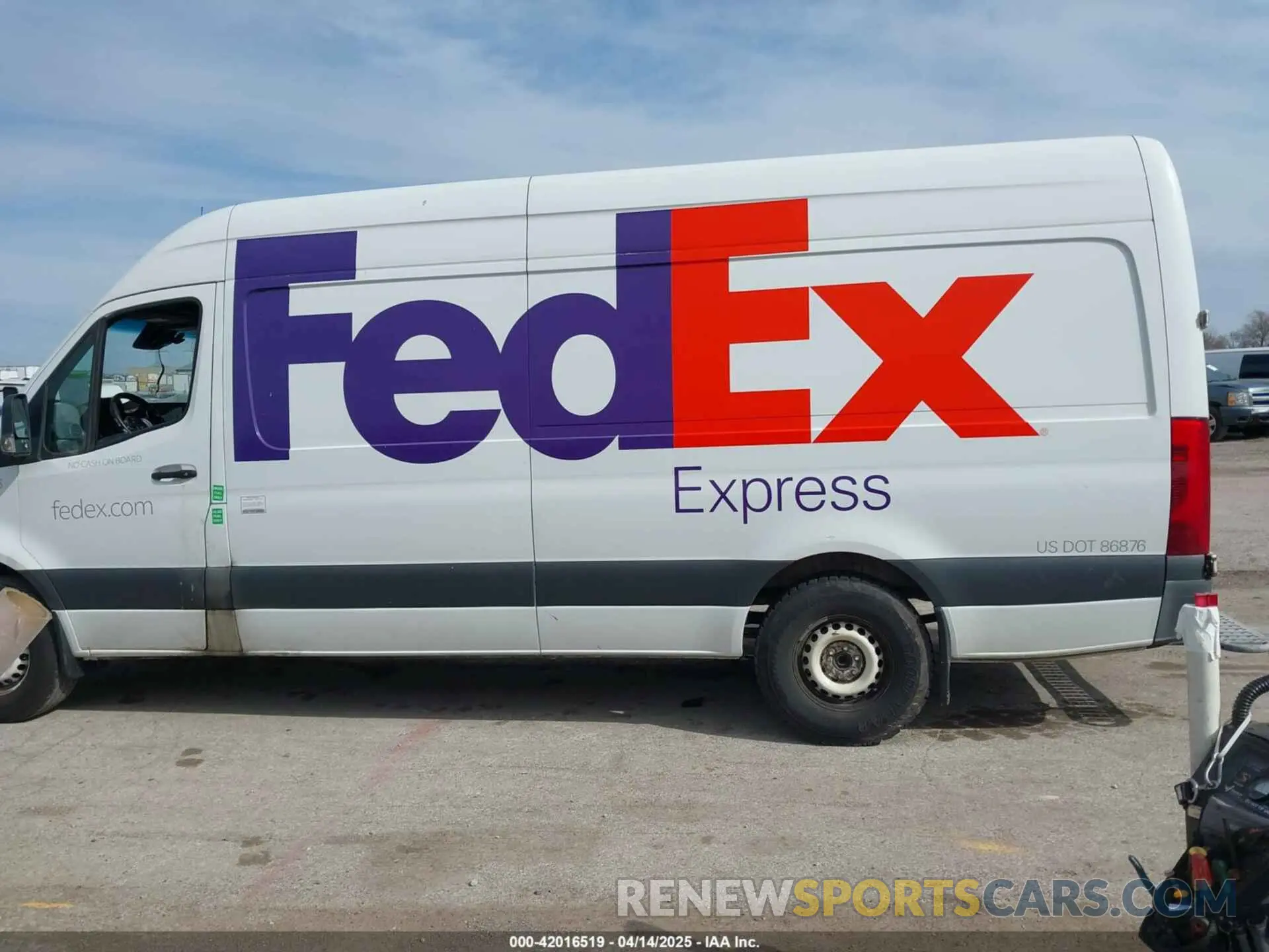 15 fotografías del automóvil dañado WD3PF1CDXKP059272 MERCEDES-BENZ SPRINTER 2500 2019