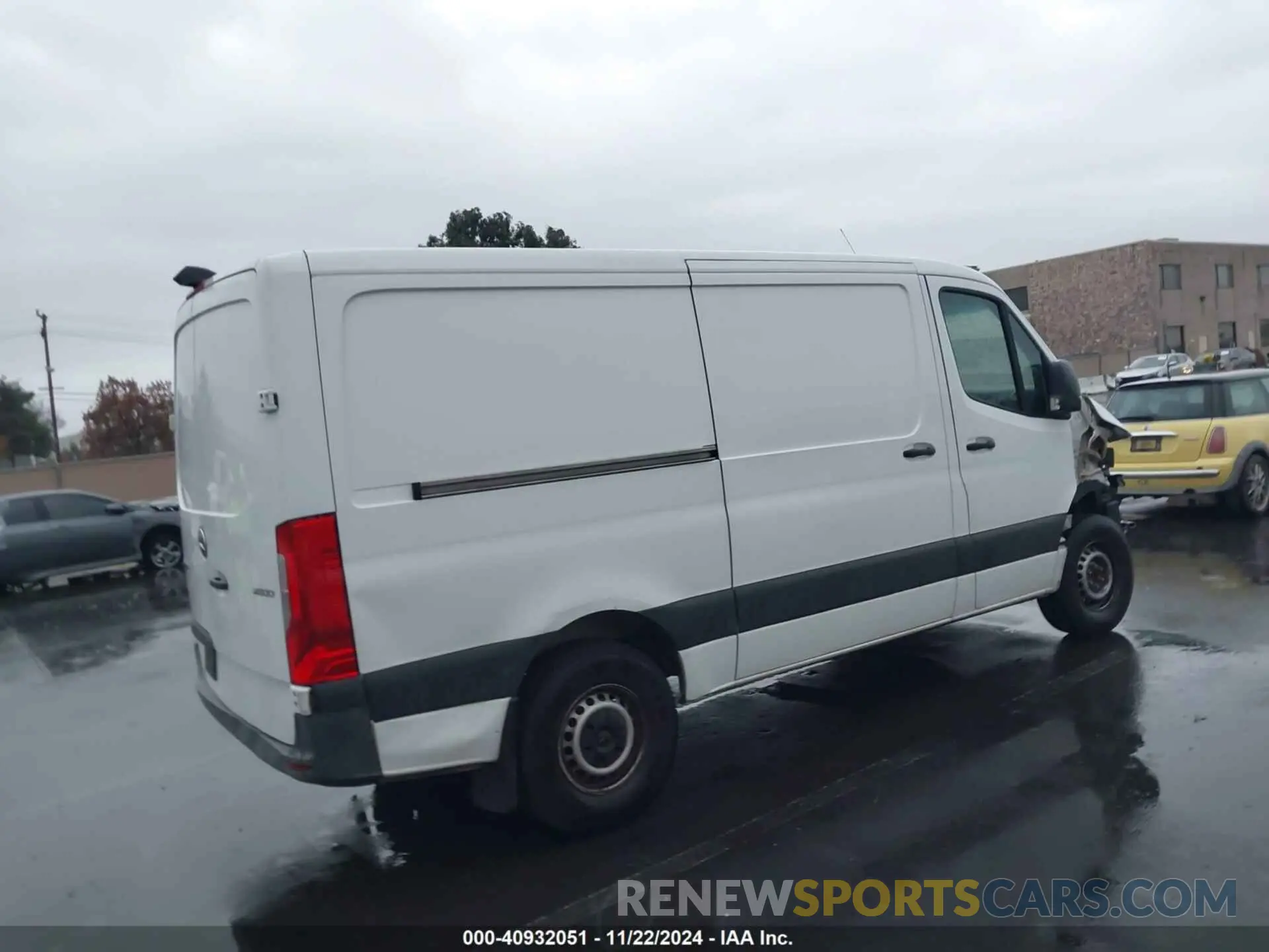 4 fotografías del automóvil dañado WD4PF0CD0KP153912 MERCEDES-BENZ SPRINTER 2500 2019
