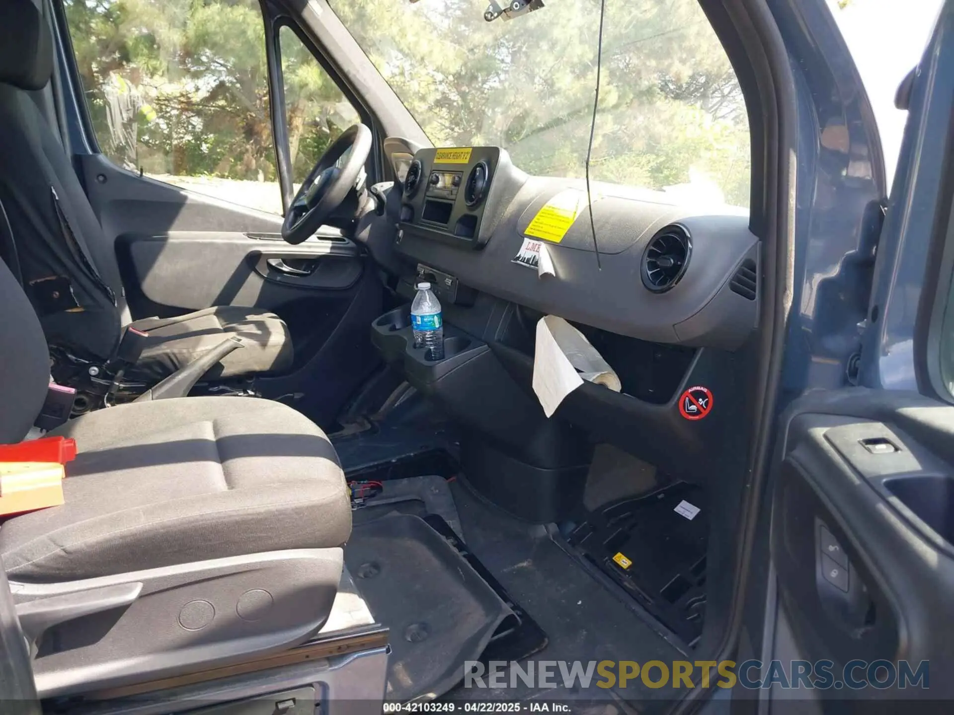 5 fotografías del automóvil dañado WD4PF0CD6KP044032 MERCEDES-BENZ SPRINTER 2500 2019