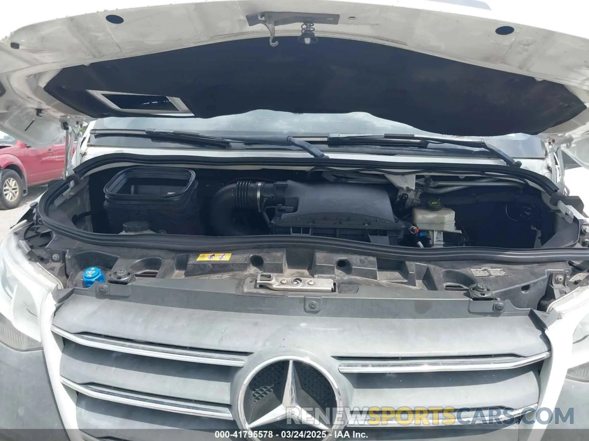 10 fotografías del automóvil dañado WD4PF0CD8KT001089 MERCEDES-BENZ SPRINTER 2500 2019