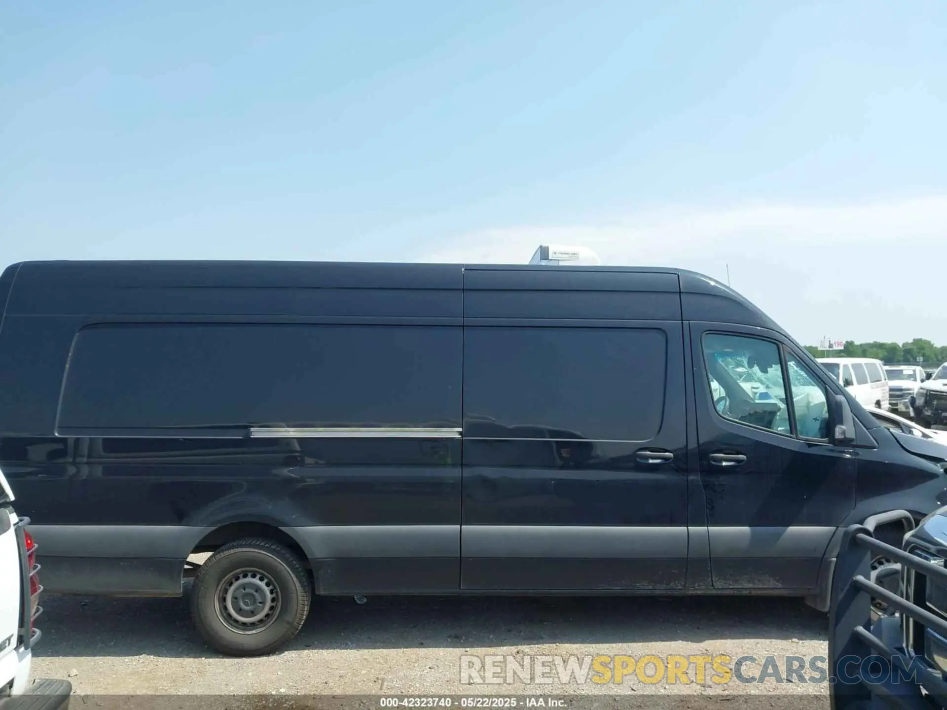 13 fotografías del automóvil dañado WD4PF1CD1KP173995 MERCEDES-BENZ SPRINTER 2500 2019