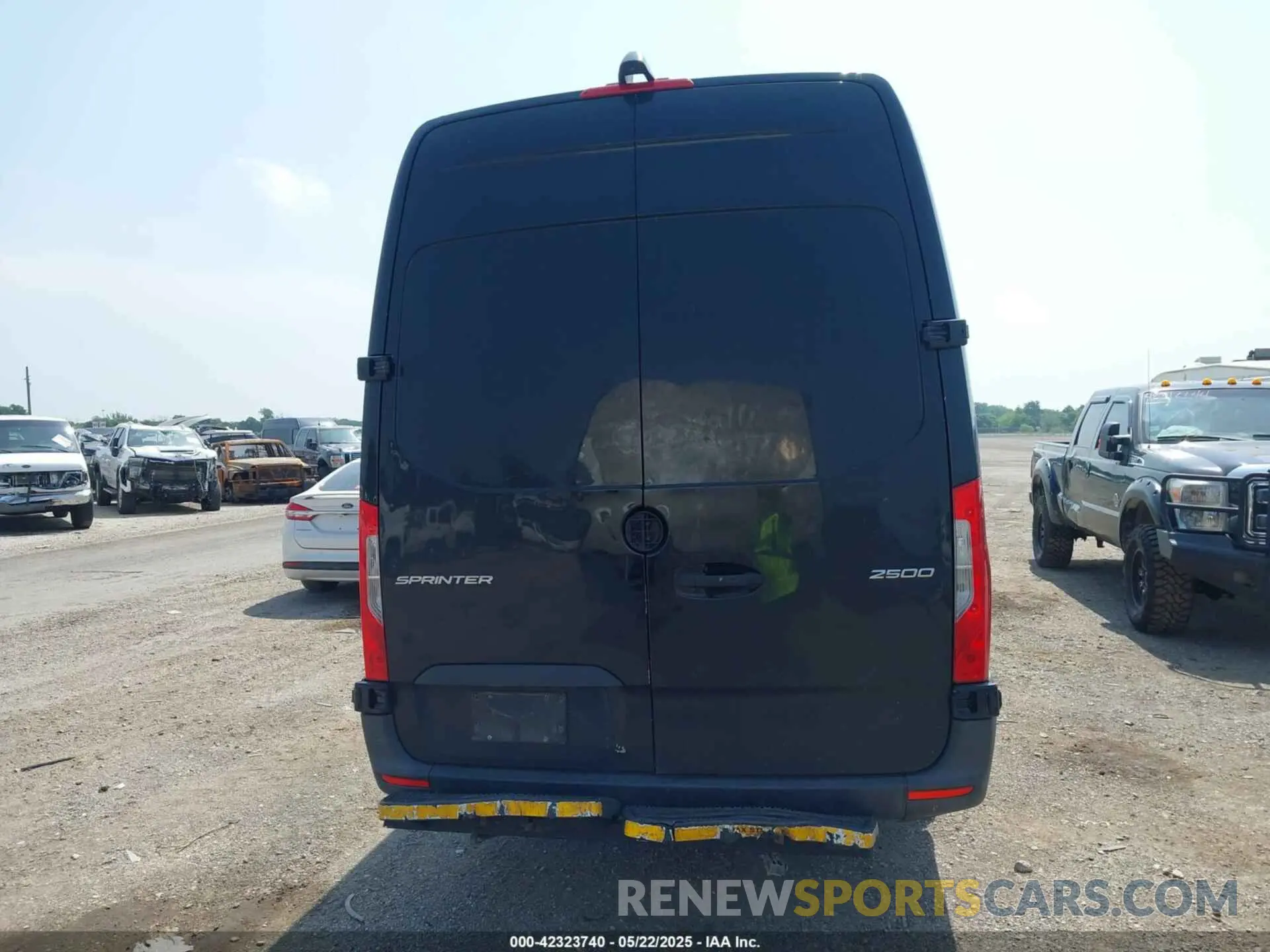 16 fotografías del automóvil dañado WD4PF1CD1KP173995 MERCEDES-BENZ SPRINTER 2500 2019