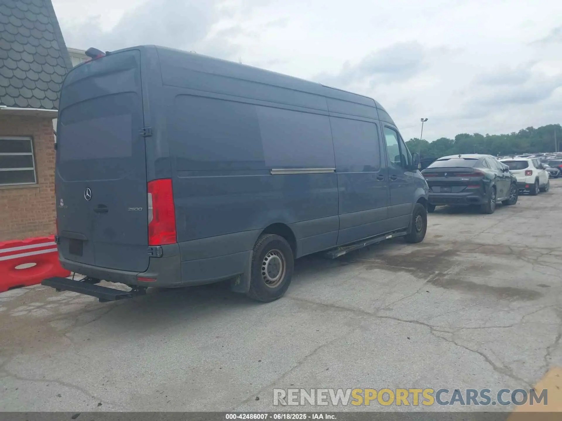 4 fotografías del automóvil dañado WD4PF1CD4KP134270 MERCEDES-BENZ SPRINTER 2500 2019