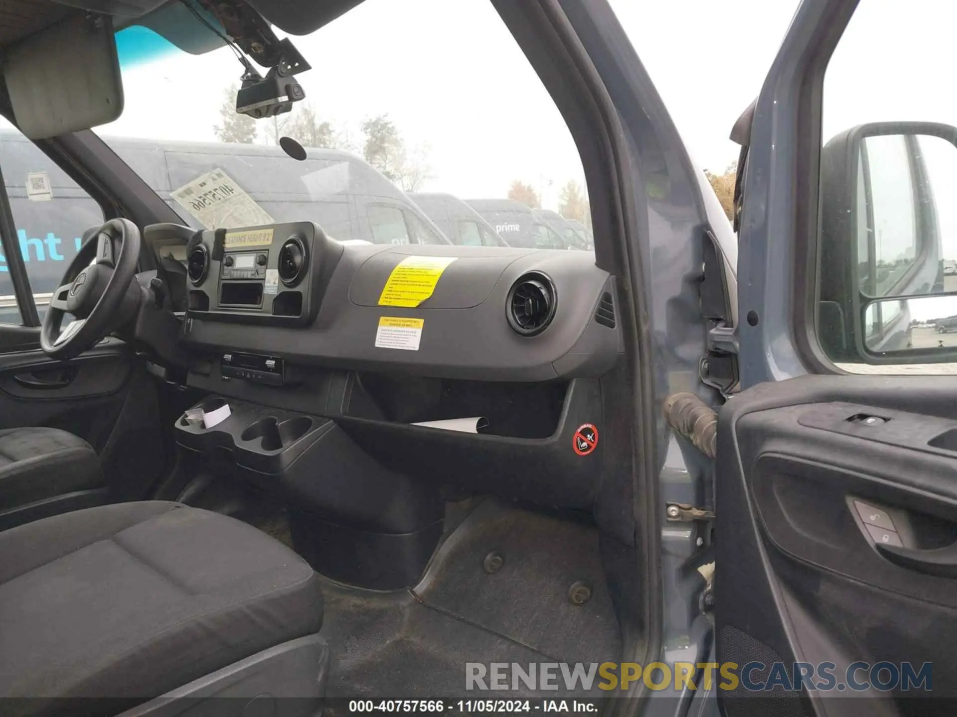 5 fotografías del automóvil dañado WD4PF1CD7KP131721 MERCEDES-BENZ SPRINTER 2500 2019
