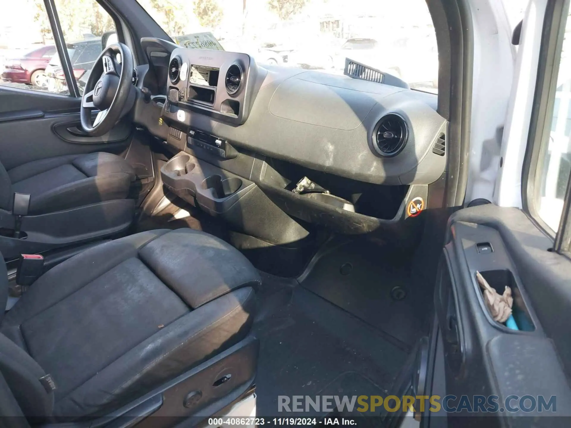 5 fotografías del automóvil dañado WD4PF1CD7KT008931 MERCEDES-BENZ SPRINTER 2500 2019