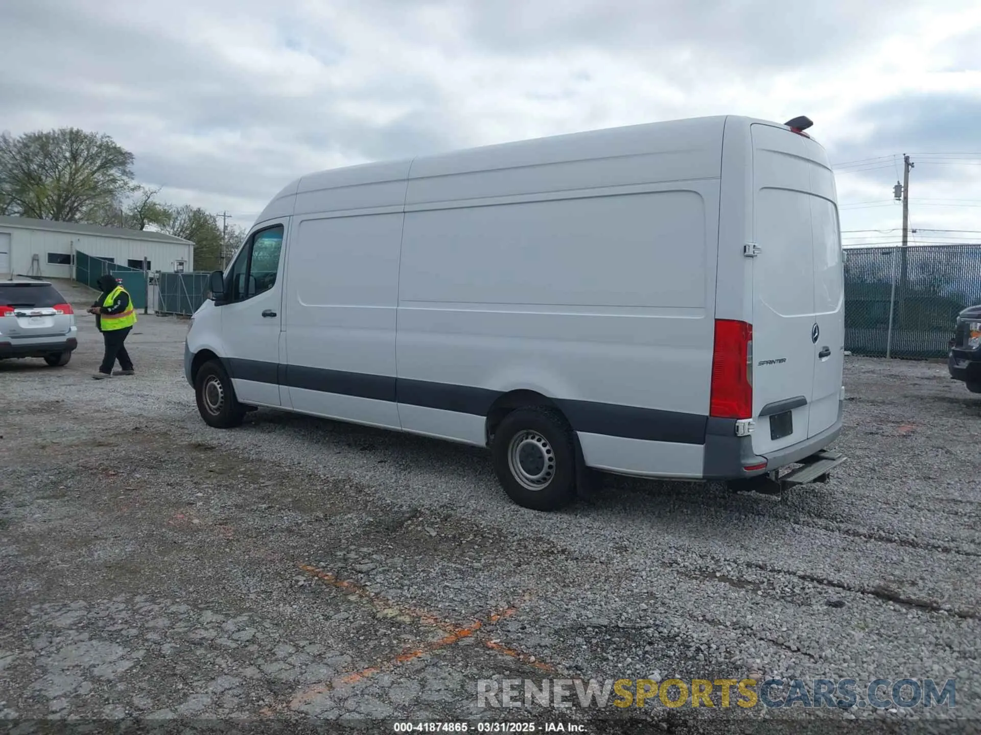 3 fotografías del automóvil dañado WD4PF1ED7KT008196 MERCEDES-BENZ SPRINTER 2500 2019
