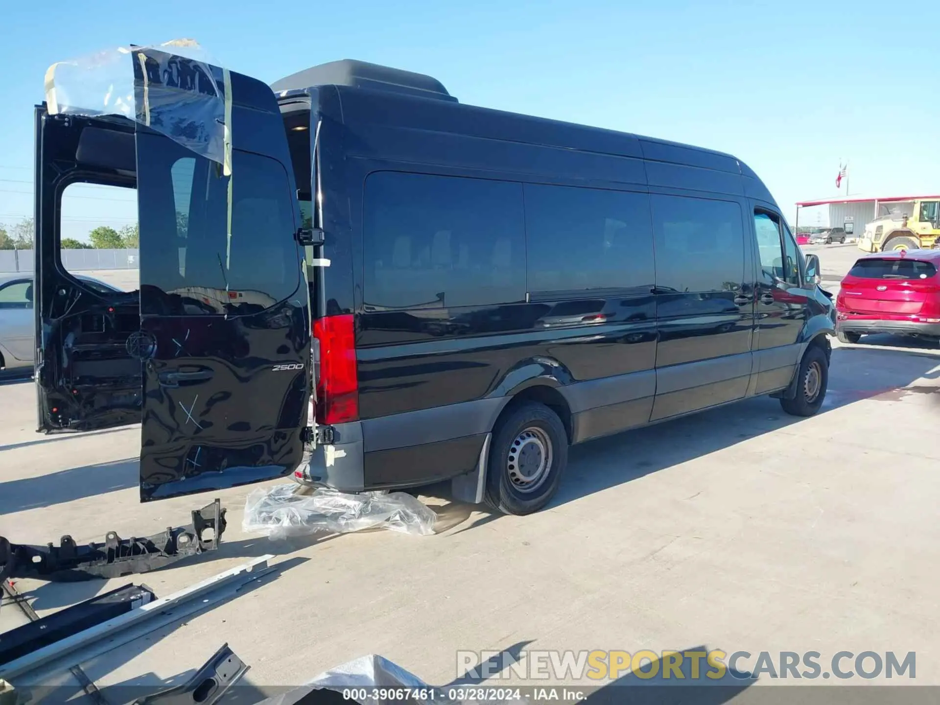 4 fotografías del automóvil dañado WDZPF1ED9KT015113 MERCEDES-BENZ SPRINTER 2500 2019