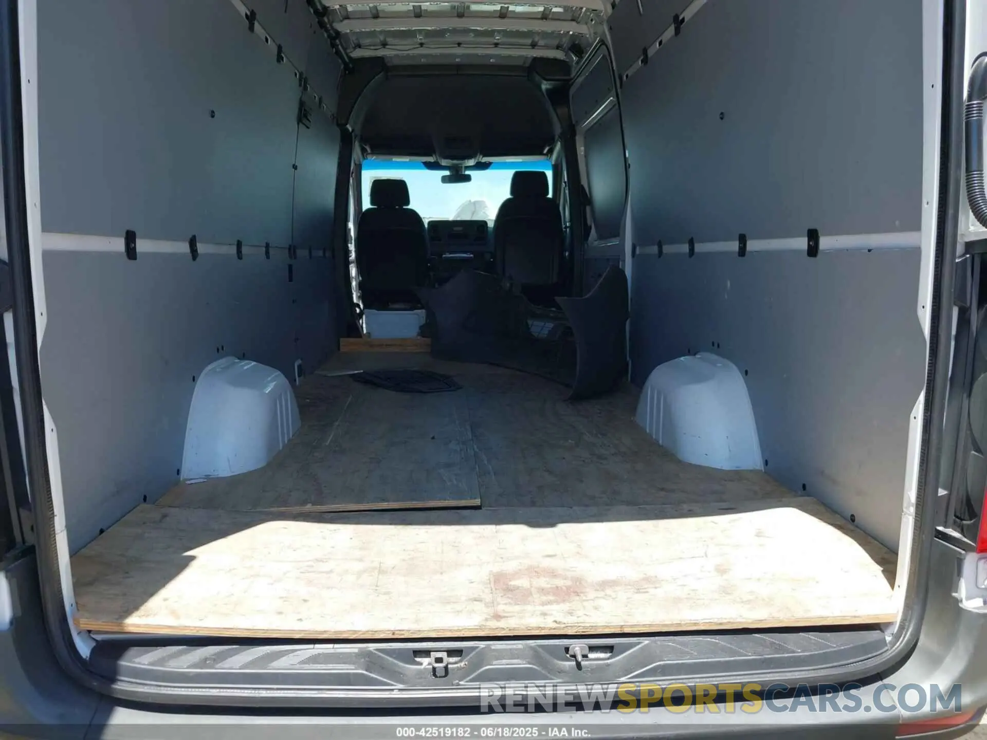 8 fotografías del automóvil dañado W1W4ECHY8LT041143 MERCEDES-BENZ SPRINTER 2500 2020