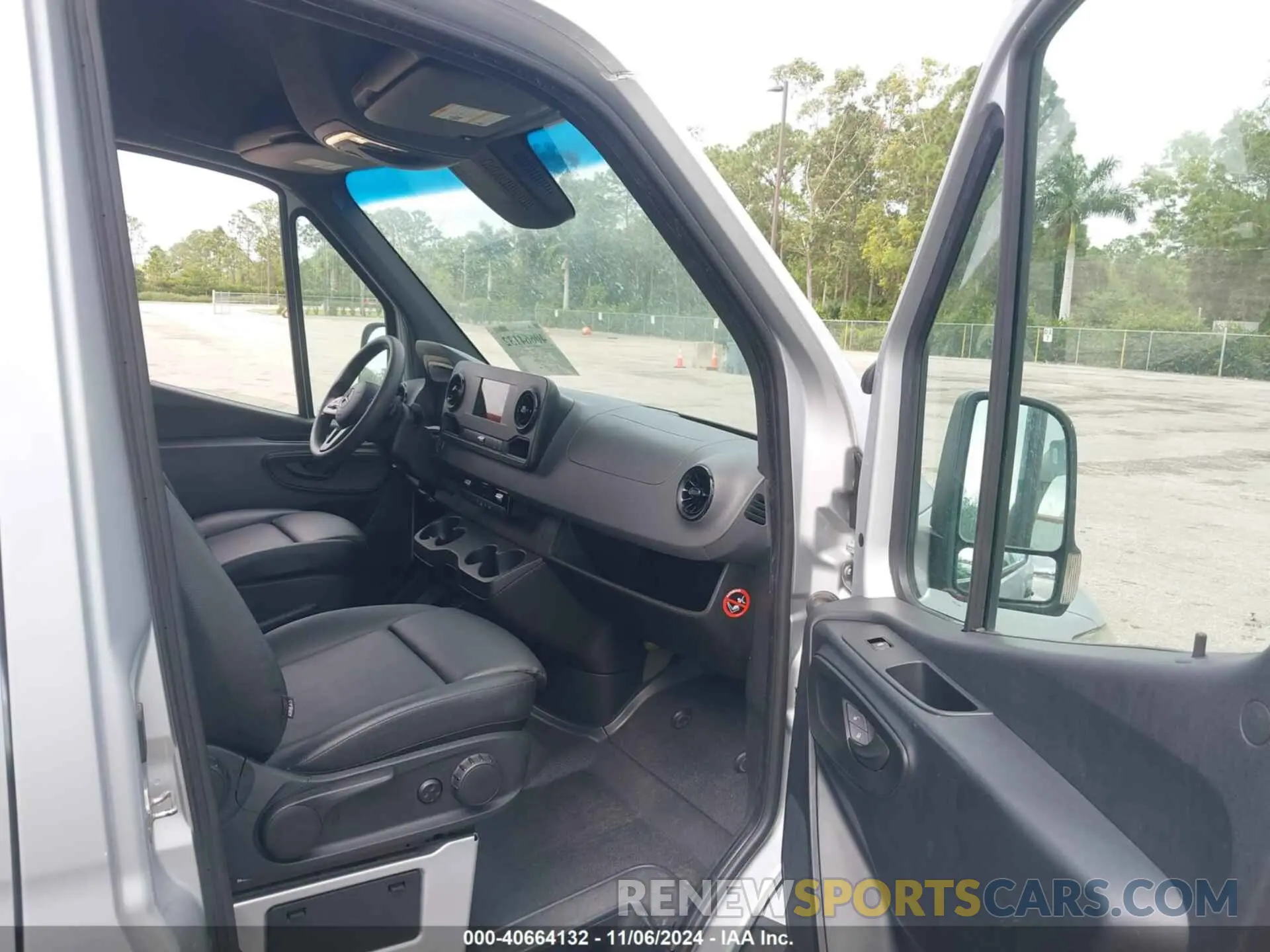 5 fotografías del automóvil dañado W1Y40BHY4LT025490 MERCEDES-BENZ SPRINTER 2500 2020
