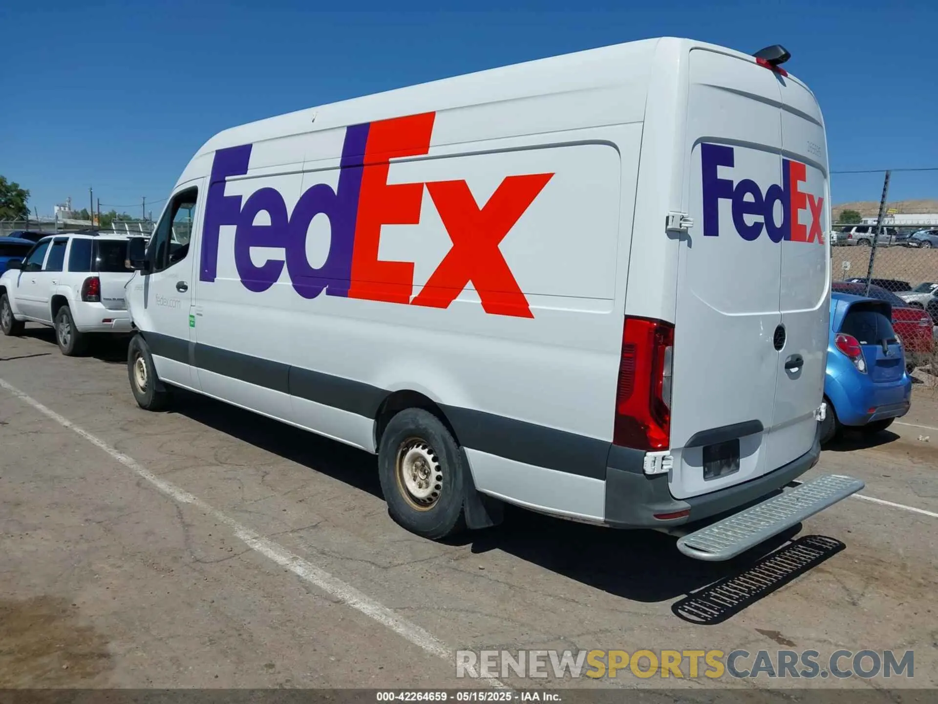 3 fotografías del automóvil dañado W1Y4ECHYXLP241392 MERCEDES-BENZ SPRINTER 2500 2020
