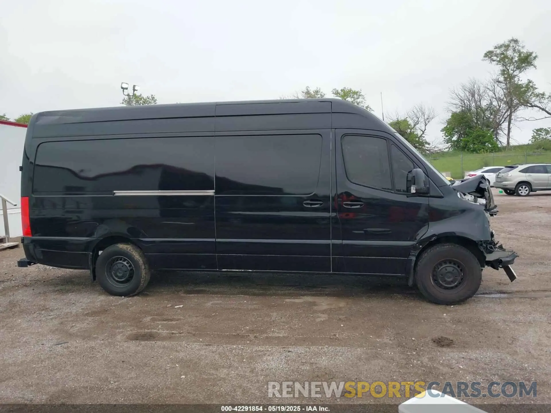 14 fotografías del automóvil dañado W1W40CHY0MT052315 MERCEDES-BENZ SPRINTER 2500 2021
