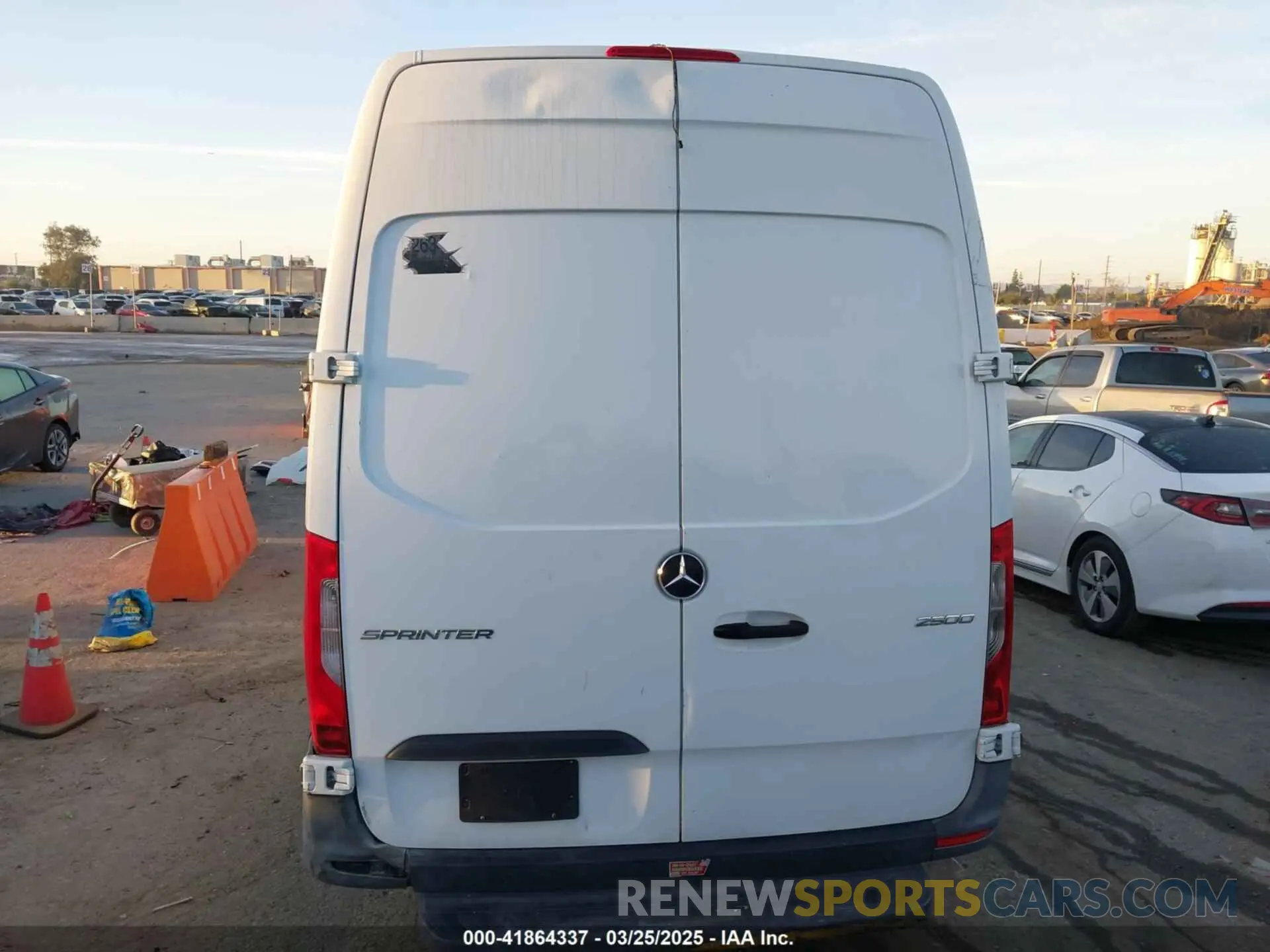 16 fotografías del automóvil dañado W1W40CHY4MT054679 MERCEDES-BENZ SPRINTER 2500 2021