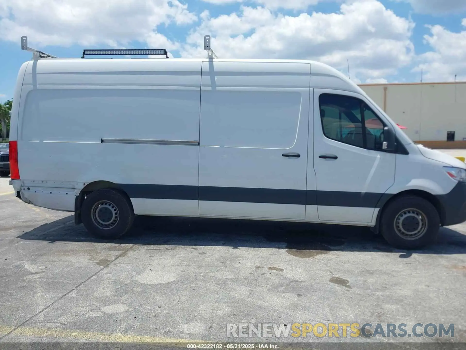 13 fotografías del automóvil dañado W1Y40CHY0MT062026 MERCEDES-BENZ SPRINTER 2500 2021