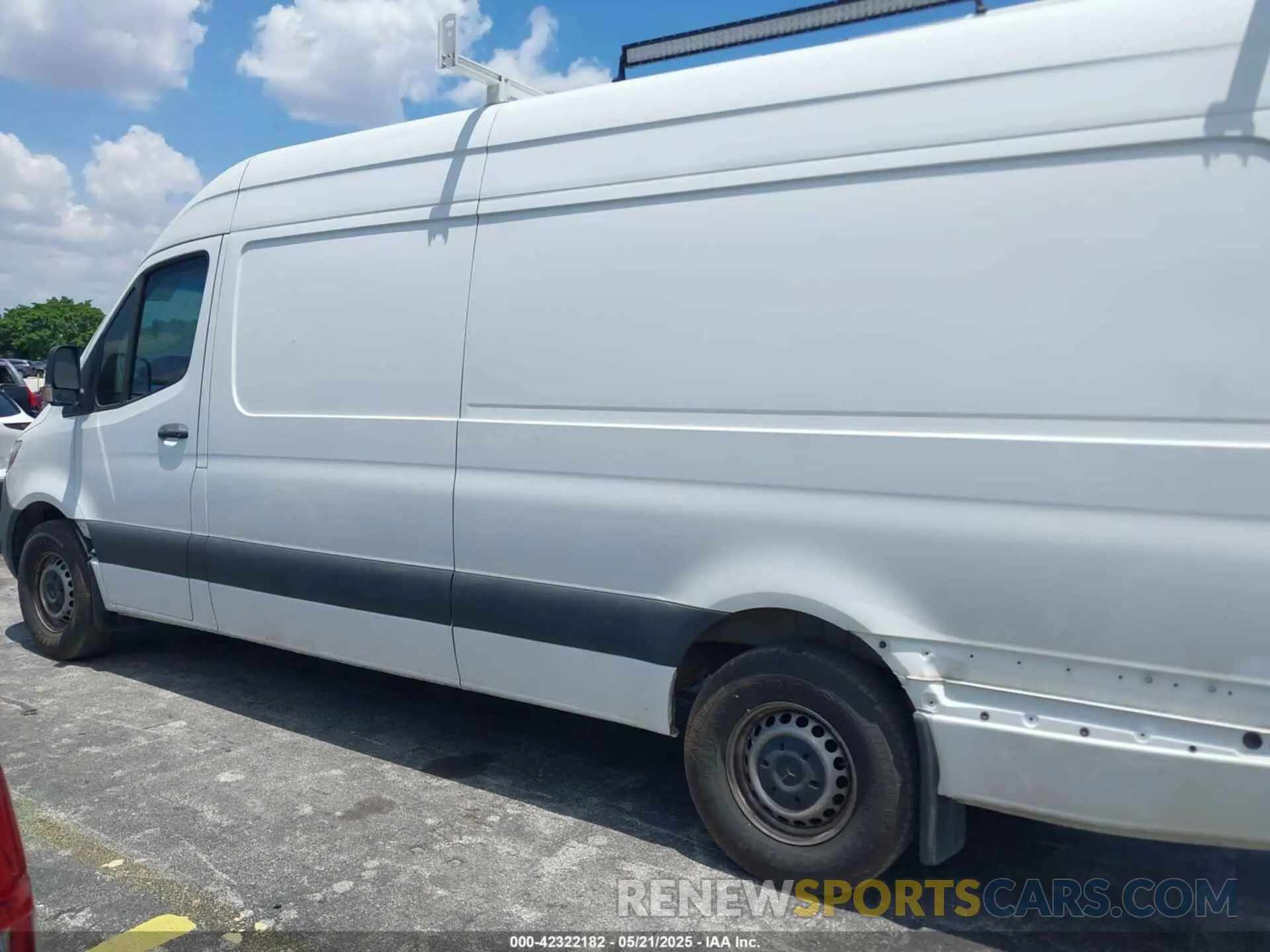14 fotografías del automóvil dañado W1Y40CHY0MT062026 MERCEDES-BENZ SPRINTER 2500 2021