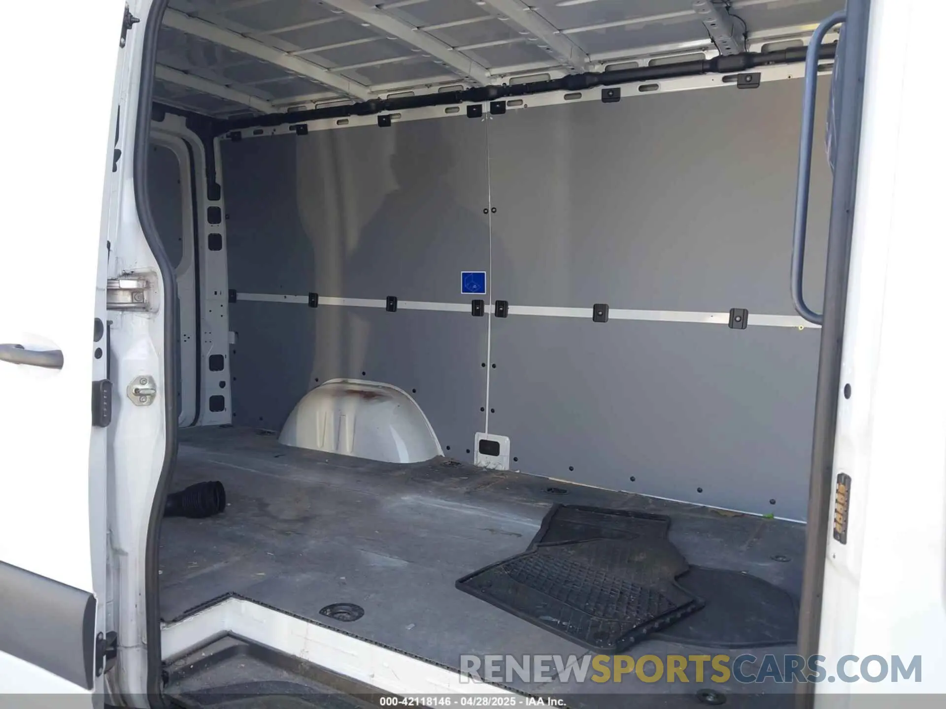 8 fotografías del automóvil dañado W1Y4EBHY8MT075330 MERCEDES-BENZ SPRINTER 2500 2021