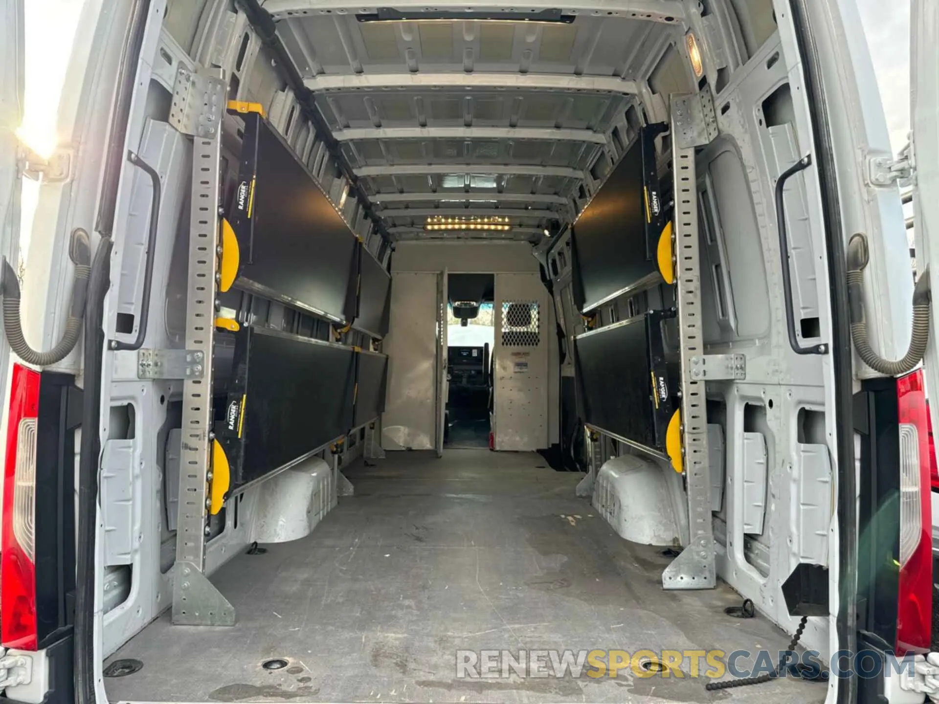 5 fotografías del automóvil dañado W1Y4EDHY3MT061704 MERCEDES-BENZ SPRINTER 2500 2021