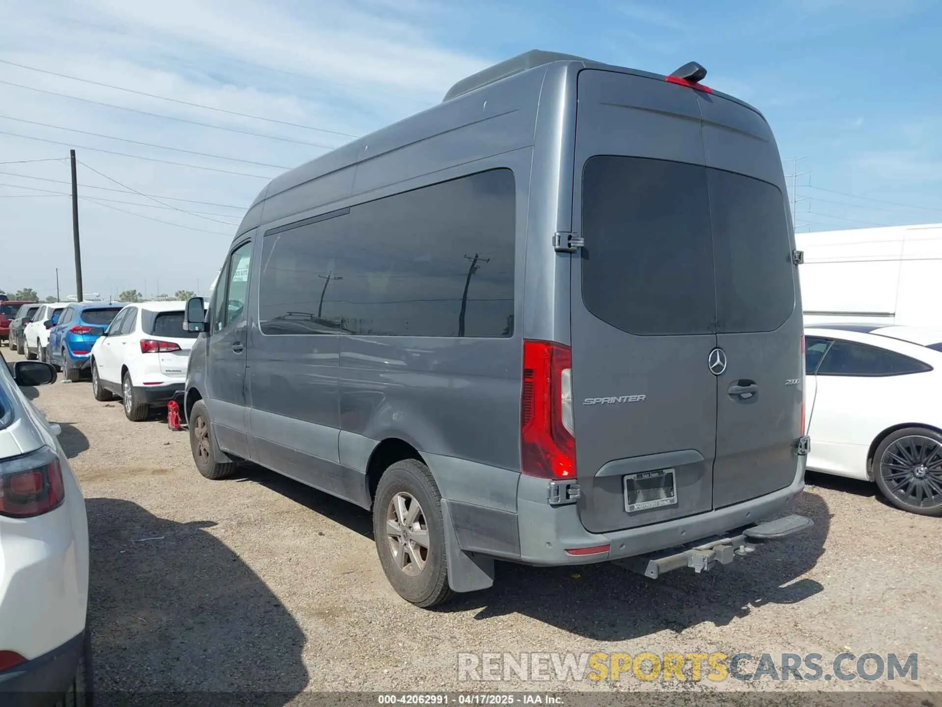 3 fotografías del automóvil dañado W1Z4DFHY6MT055096 MERCEDES-BENZ SPRINTER 2500 2021