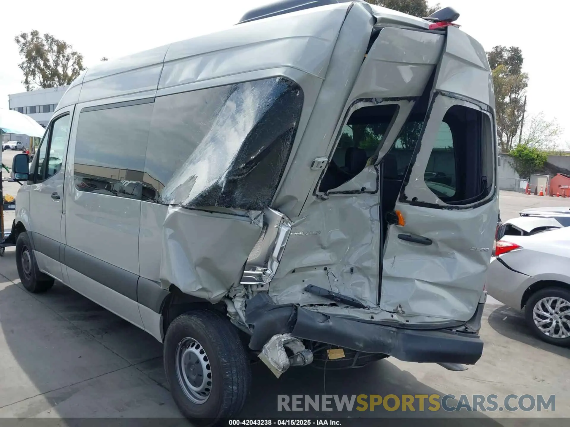 3 fotografías del automóvil dañado W1Z40FHYXNT087420 MERCEDES-BENZ SPRINTER 2500 2022
