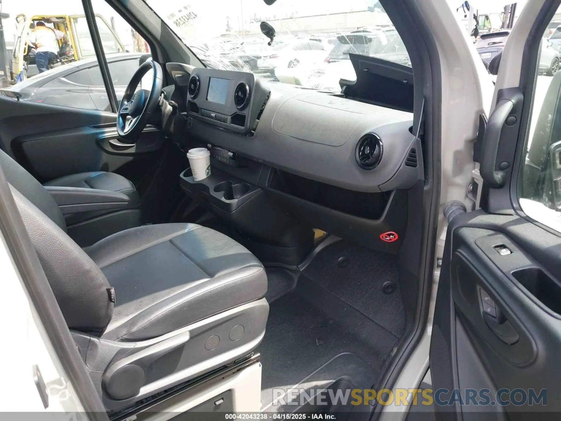 5 fotografías del automóvil dañado W1Z40FHYXNT087420 MERCEDES-BENZ SPRINTER 2500 2022