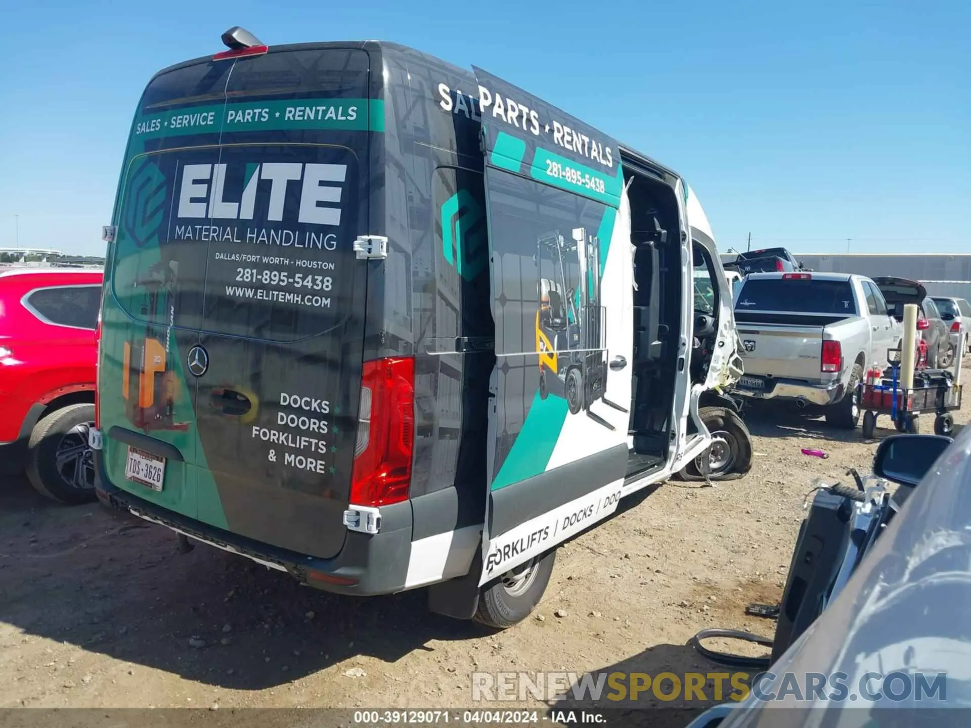 4 fotografías del automóvil dañado W1Y4NBHY4PT114676 MERCEDES-BENZ SPRINTER 2500 2023