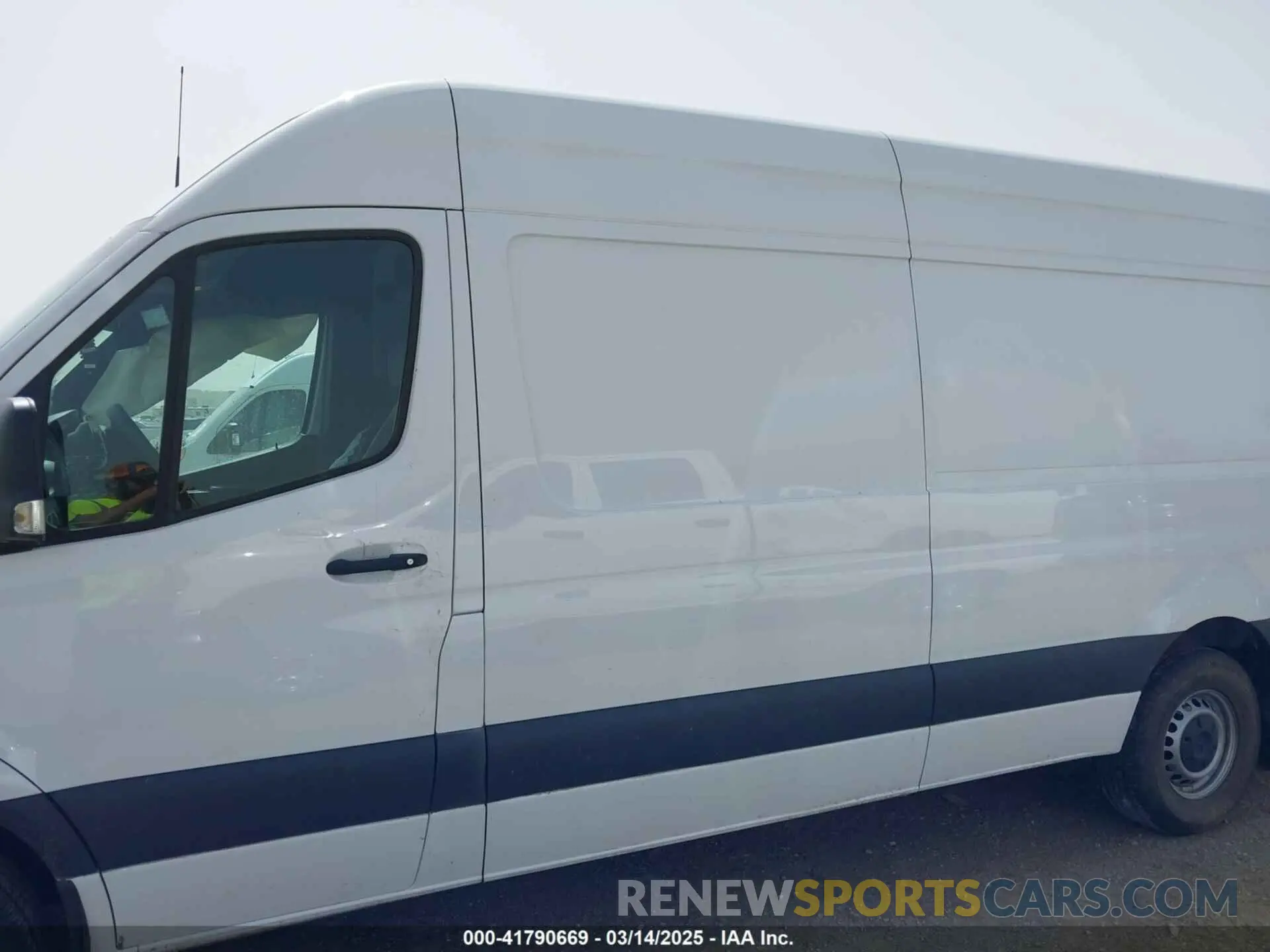 14 fotografías del automóvil dañado W1Y4NCHY7PT152828 MERCEDES-BENZ SPRINTER 2500 2023