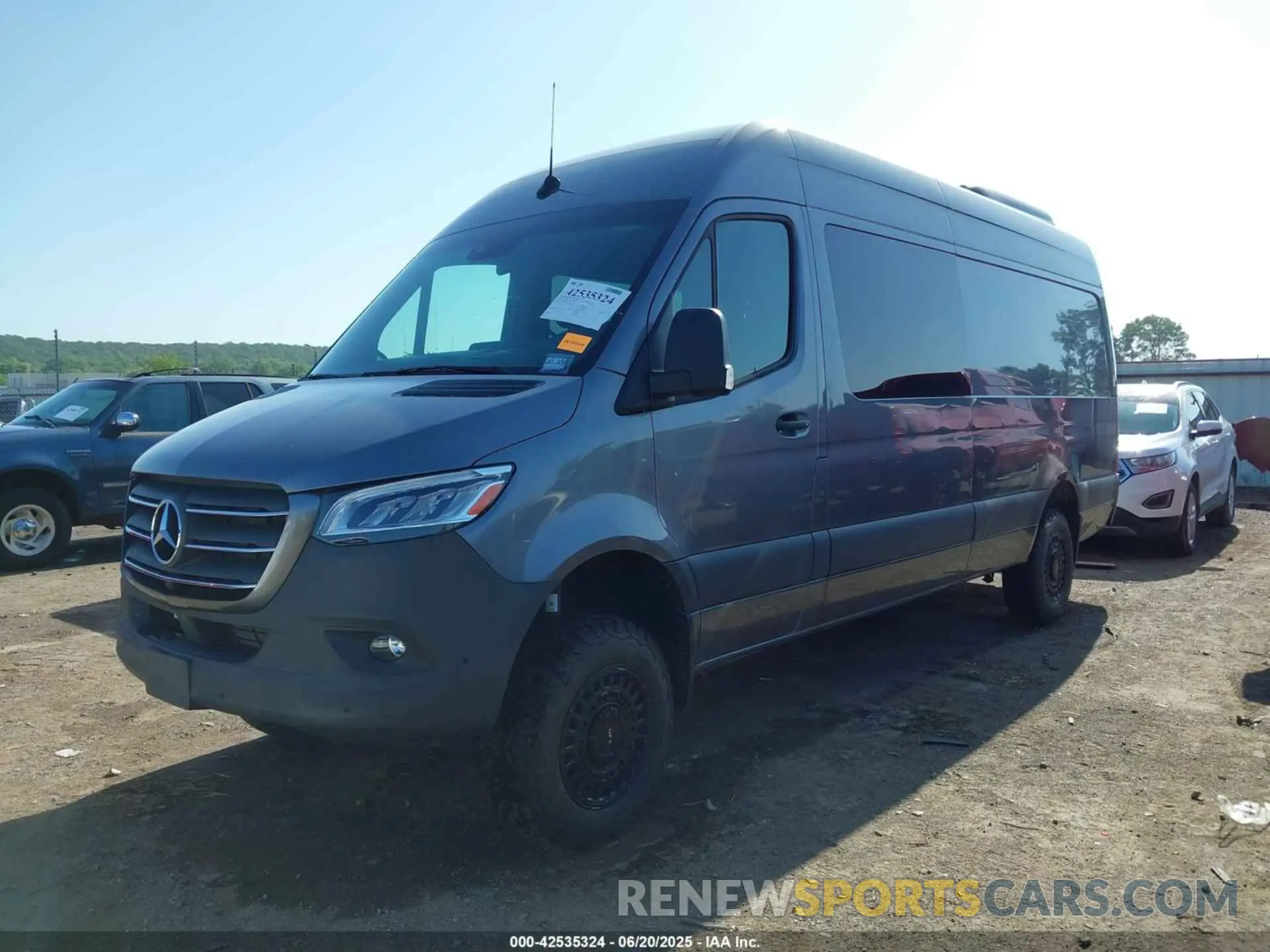 2 fotografías del automóvil dañado W1W4NCVY7RT156717 MERCEDES-BENZ SPRINTER 2500 2024
