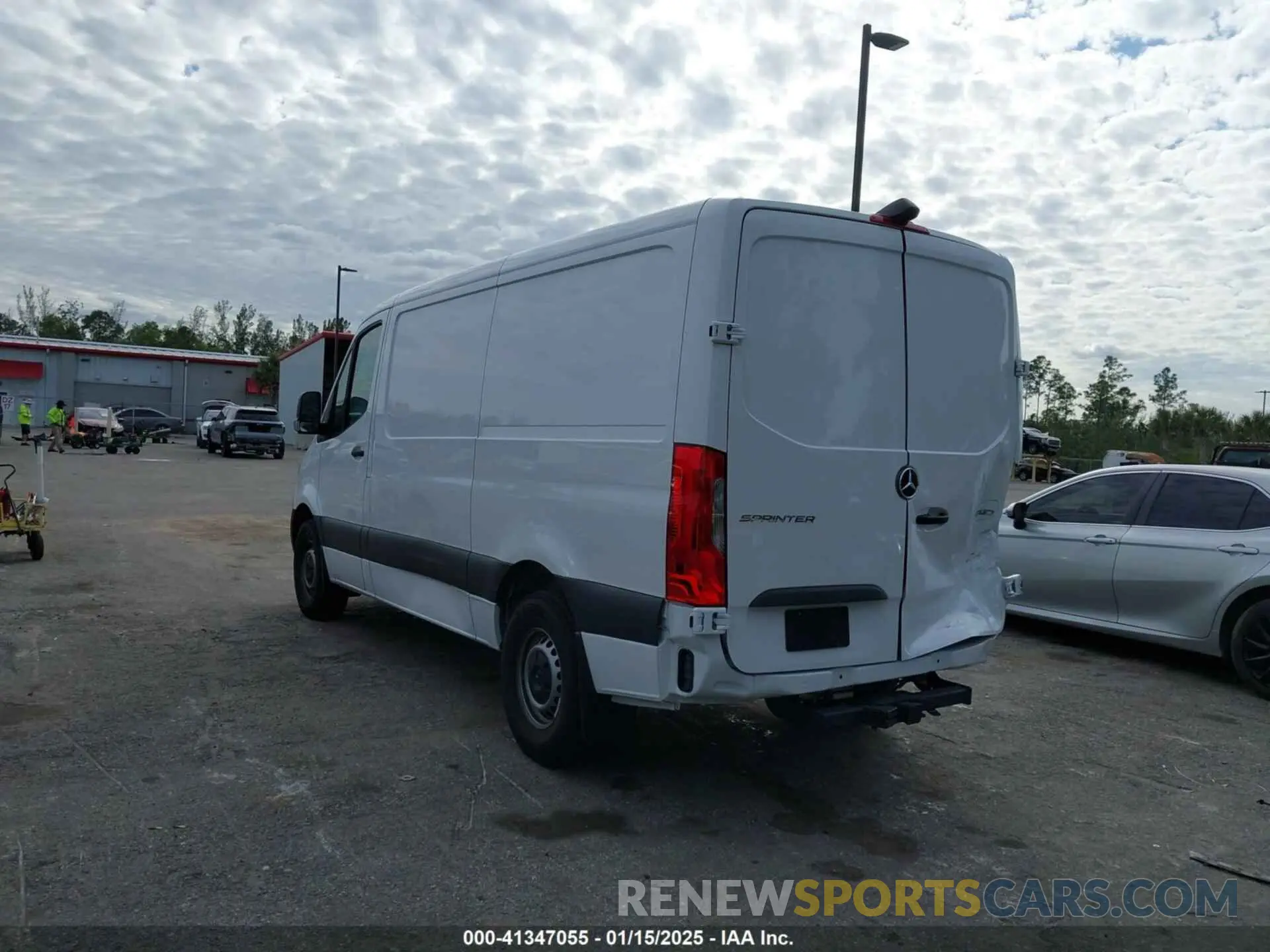 3 fotografías del automóvil dañado W1Y4KBHY4RT175862 MERCEDES-BENZ SPRINTER 2500 2024
