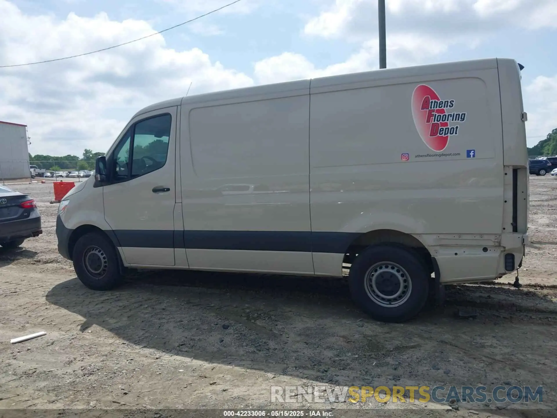 14 fotografías del automóvil dañado W1Y4KBHYXRT181245 MERCEDES-BENZ SPRINTER 2500 2024
