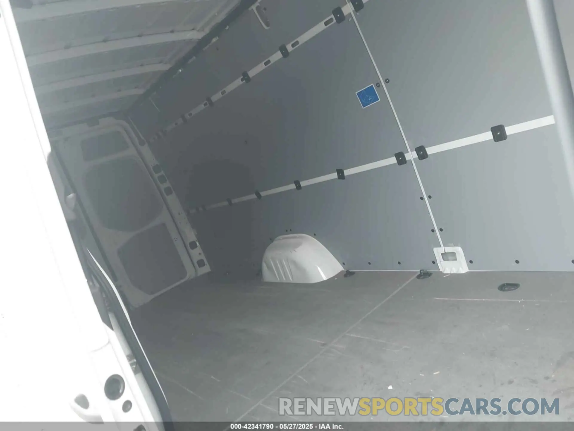 8 fotografías del automóvil dañado W1Y4NDHY0RT174159 MERCEDES-BENZ SPRINTER 2500 2024