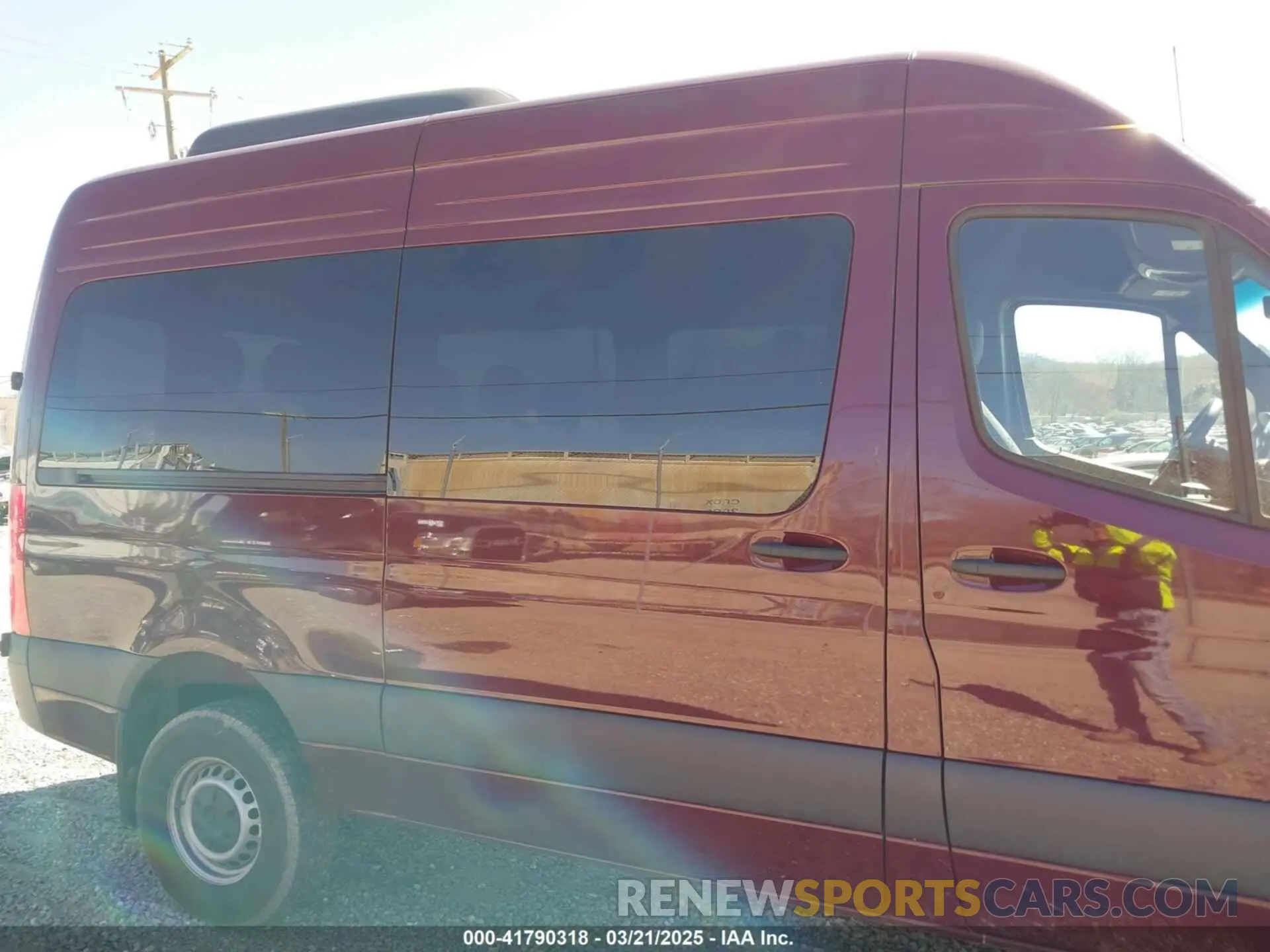 13 fotografías del automóvil dañado W1Z4NFVY9RP708618 MERCEDES-BENZ SPRINTER 2500 2024