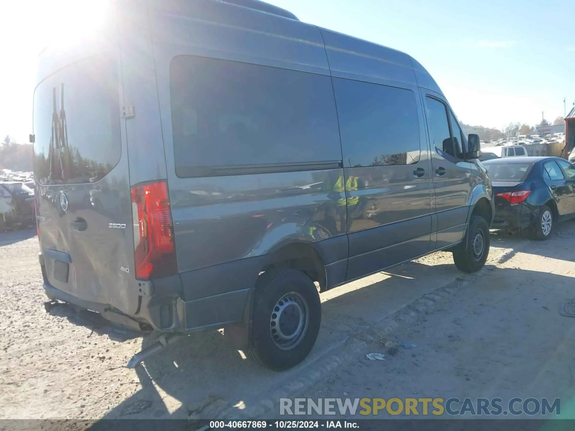 4 fotografías del automóvil dañado W1Z4NFVYXRP642354 MERCEDES-BENZ SPRINTER 2500 2024