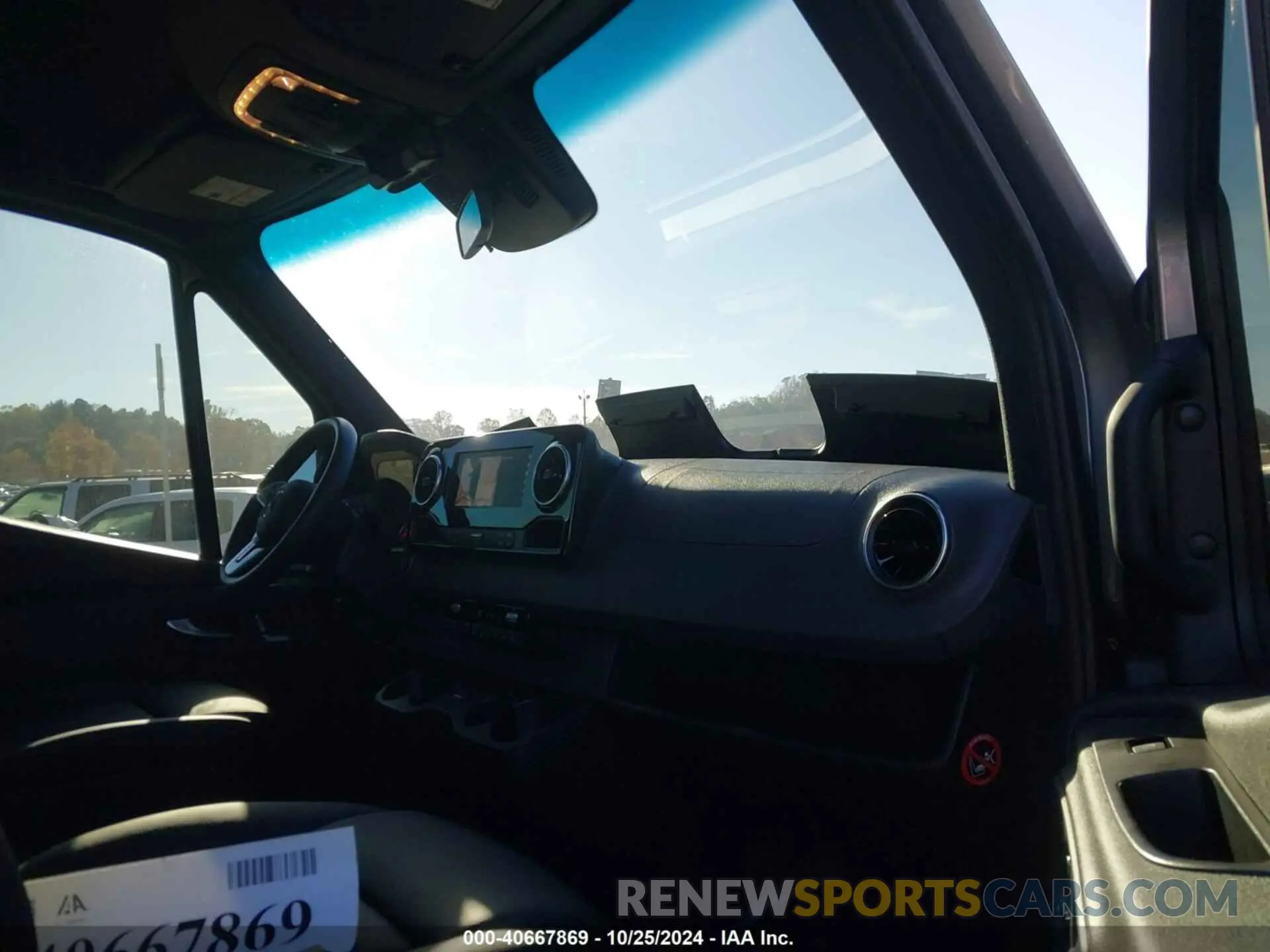 5 fotografías del automóvil dañado W1Z4NFVYXRP642354 MERCEDES-BENZ SPRINTER 2500 2024